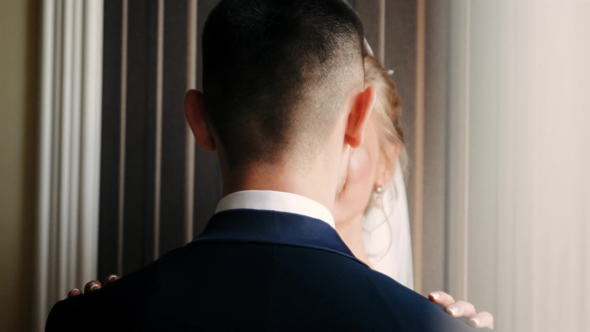 Съёмка мероприятий. Профессиональный видеограф в Москве — Ярослав Сергеев. Видеосъёмка под ключ: монтаж, цветокоррекция, саунд-дизайн, креативные видео