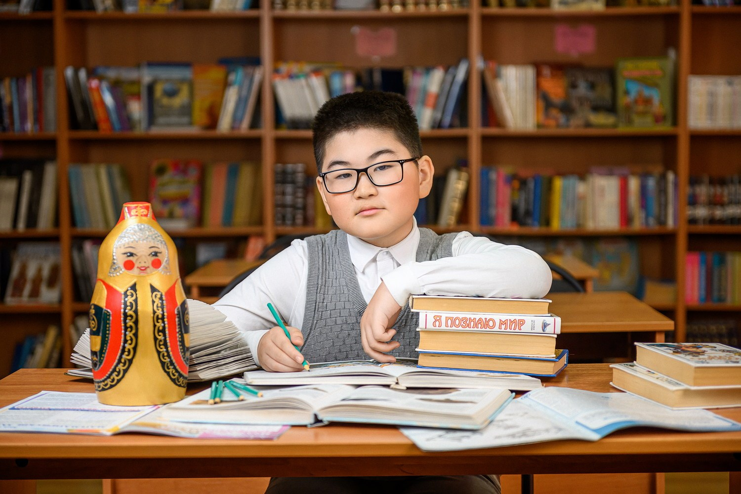 Альбом «Трюмо Трио» для 4-х классов. Фотограф Павел «Maverick» Усаченко