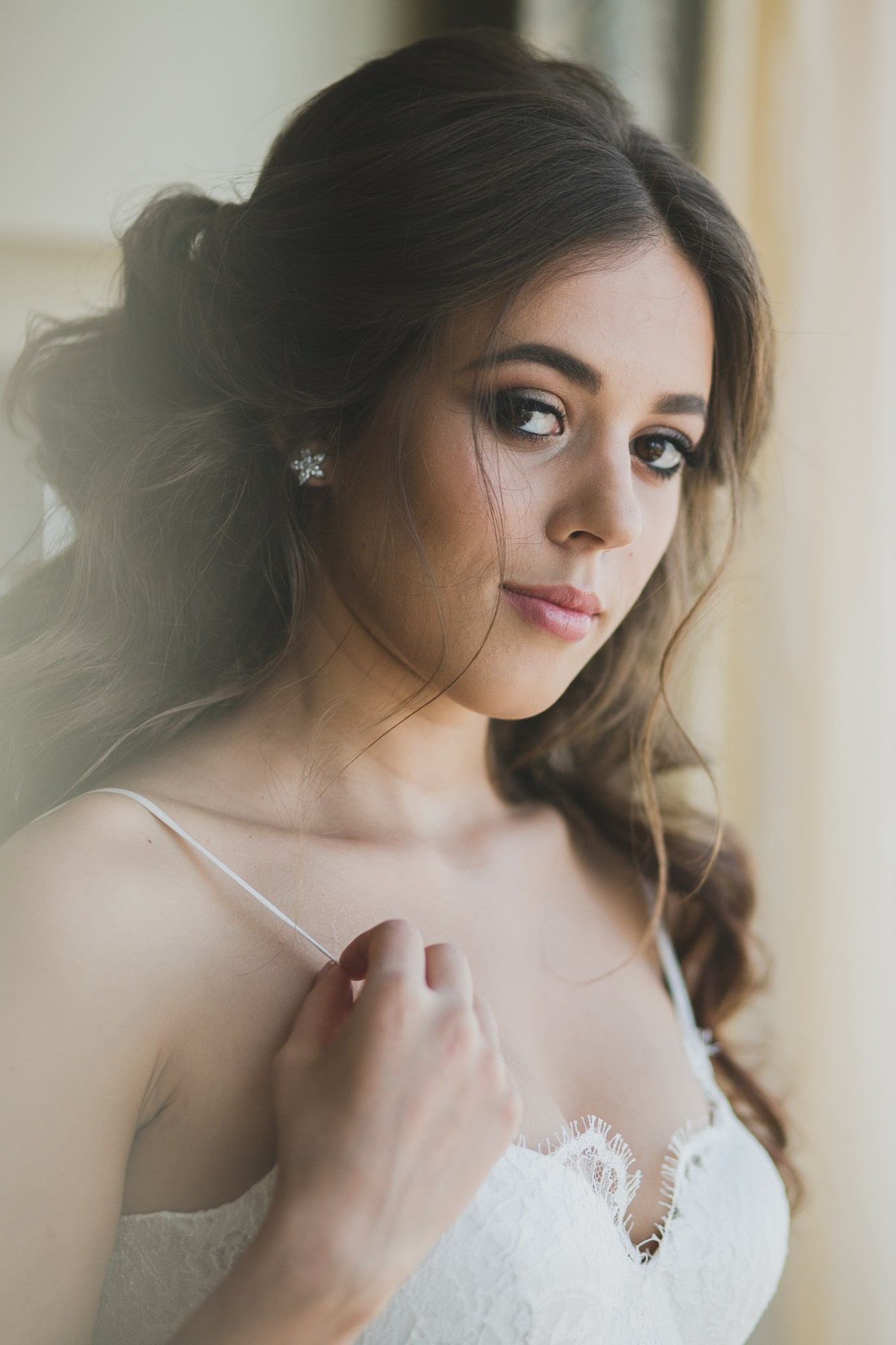 Эмоциональный свадебный портрет невесты в фотографиях Павла Короткова, фотограф оживляющий ваши мечты, фото и видео сразу, подробнее...