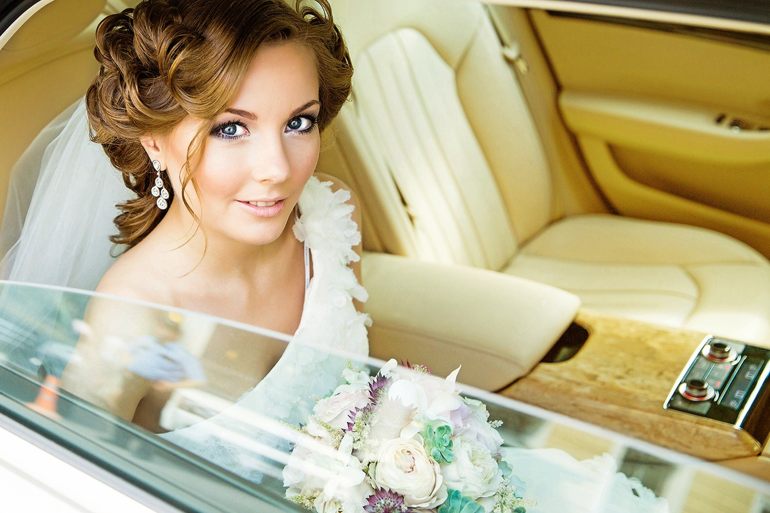 Другие виды съёмок. Школьные выпускные альбомы в Санкт-Петербурге!