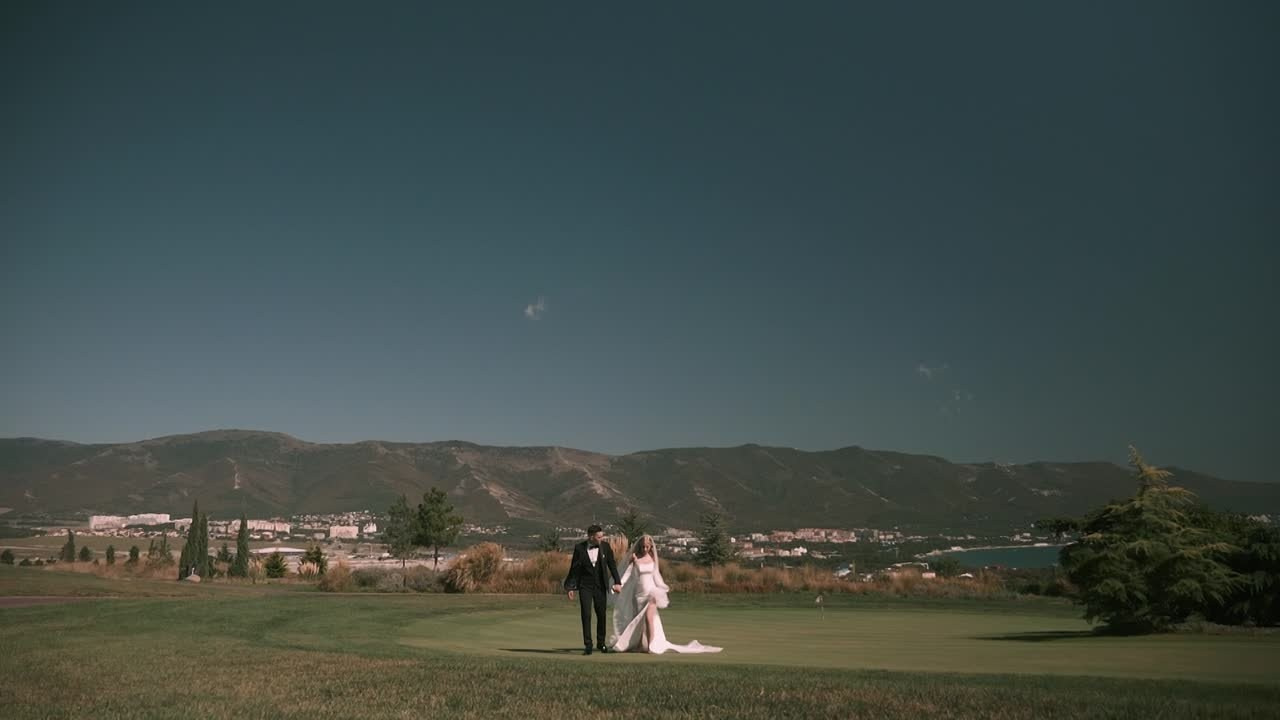 Видео Поддубный Дом у моря. Подрядчики и друзья сети свадебных площадок House for wedding