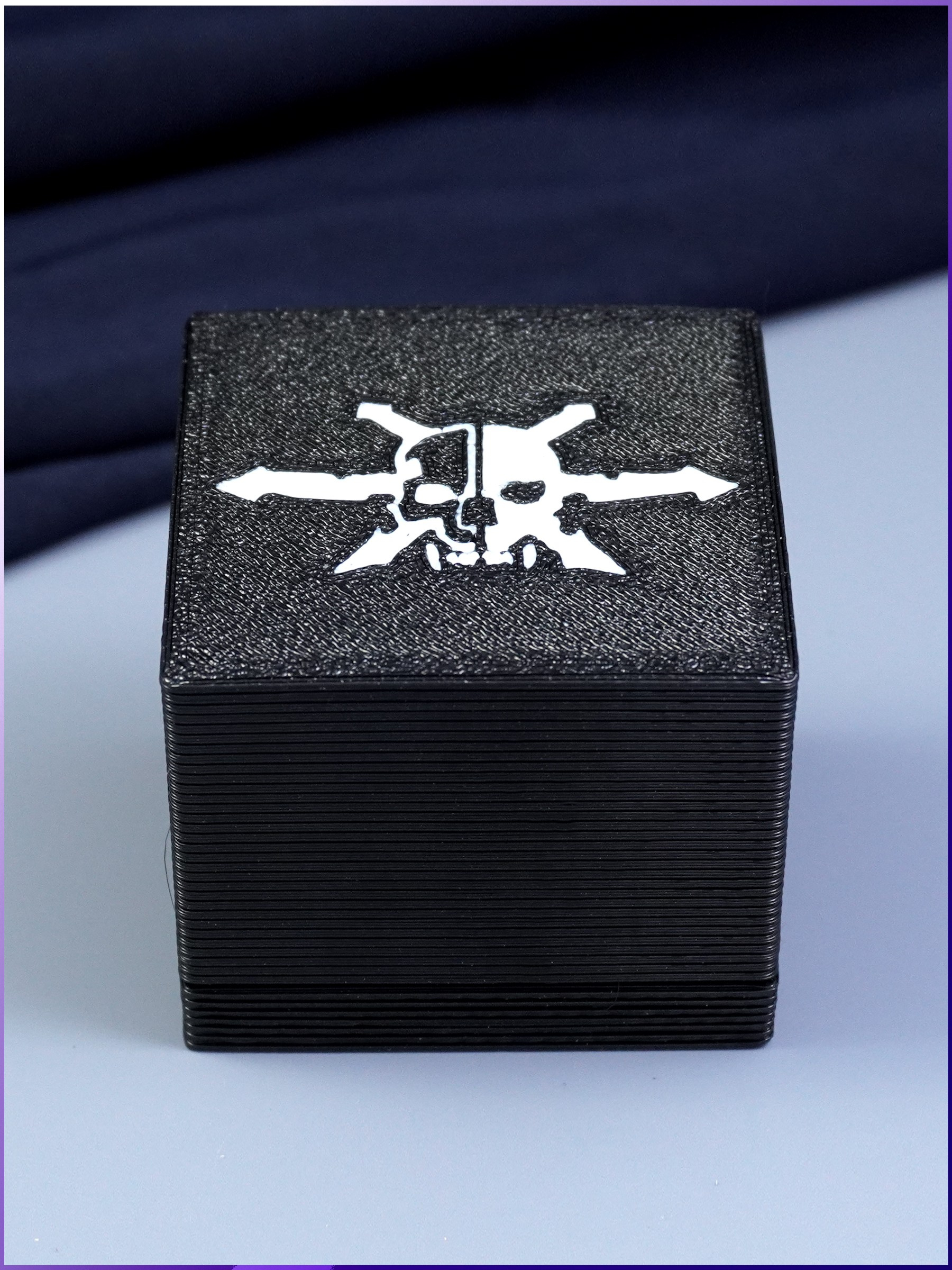 Кольцо на заказ для поклонников Warhammer 40k: «Сыны Злобы», мужское украшение с детализированной символикой от Joker‑Studio