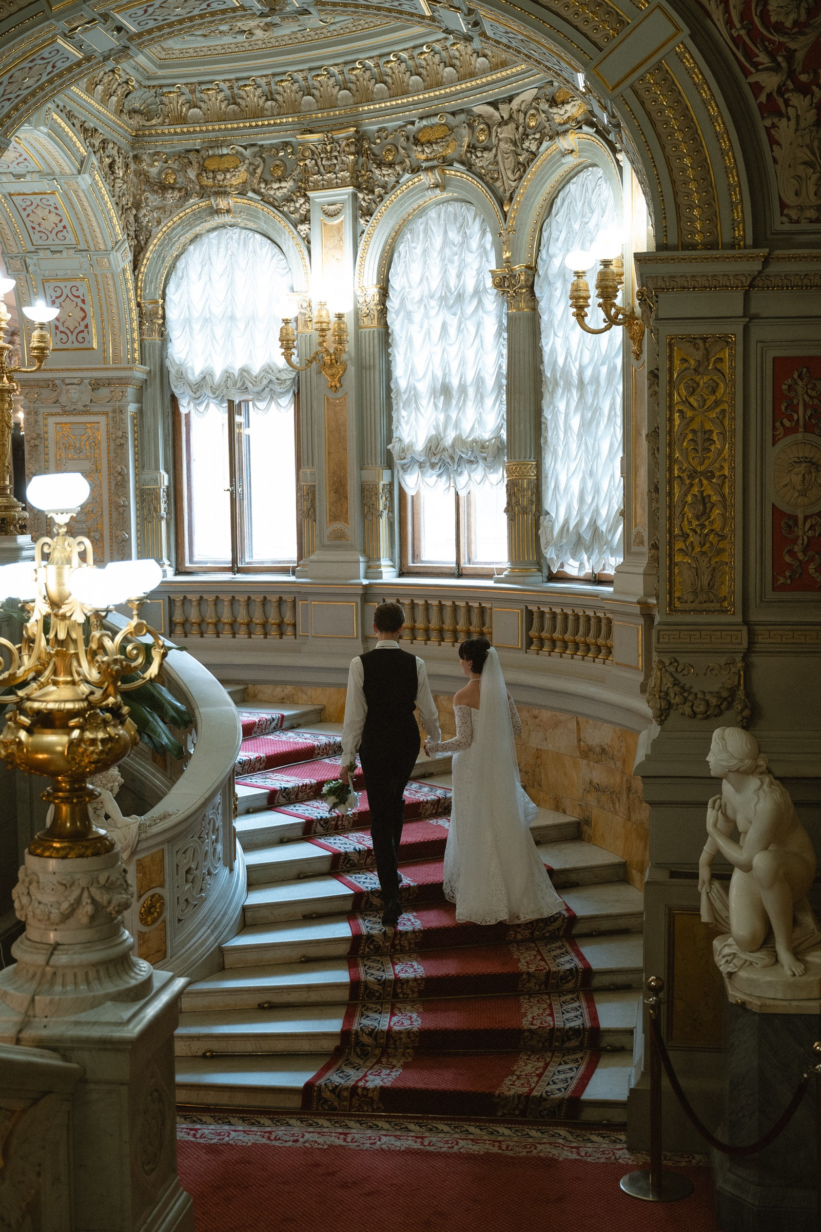 свадебная фотосессия во Дворце Великого князя Владимира Александровича, свадебная фотосессия в доме учёных им. М. Горького