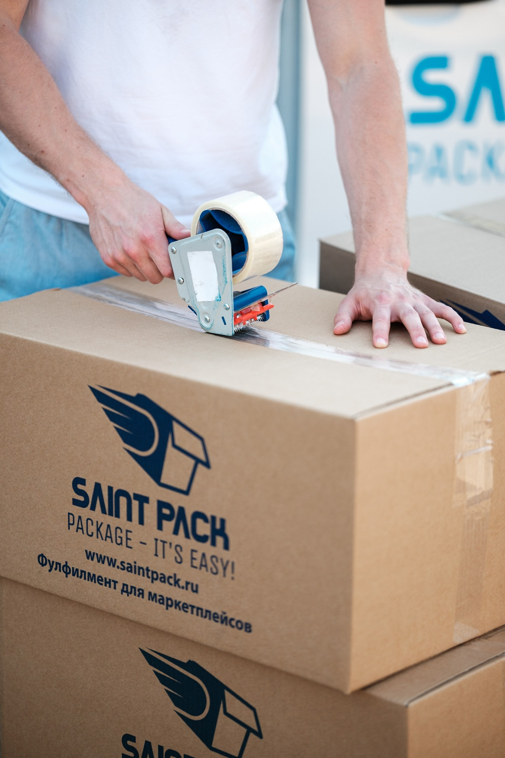 SaintPack, фуллфилмент. Интерьерный фотограф и видеограф в Санкт-Петербурге Вадим Балбашевский