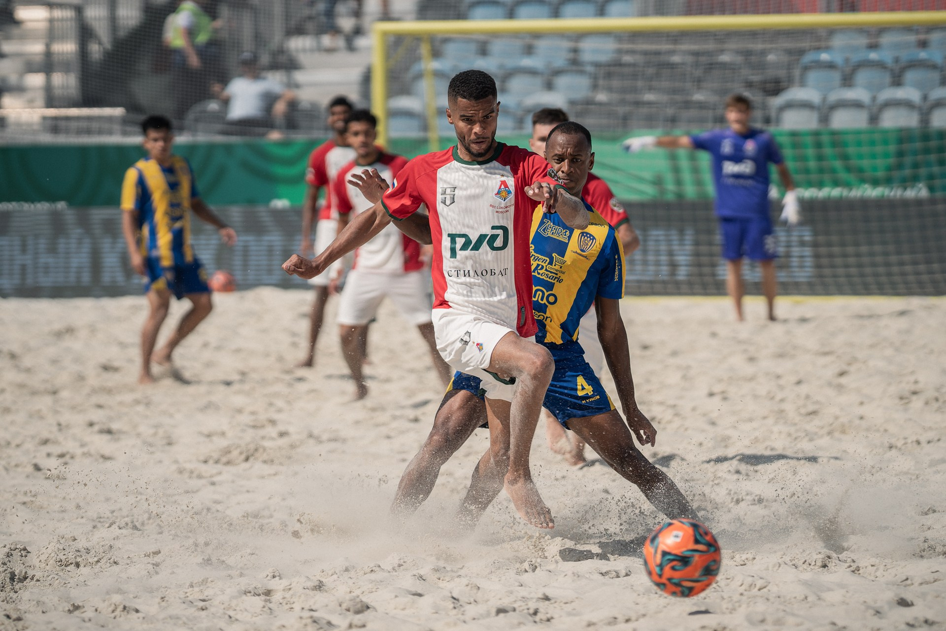 Beach Soccer: Lokomotiv vs Sportivo Luqueño — 6:4 Photo Report | Sergey Churnosov
