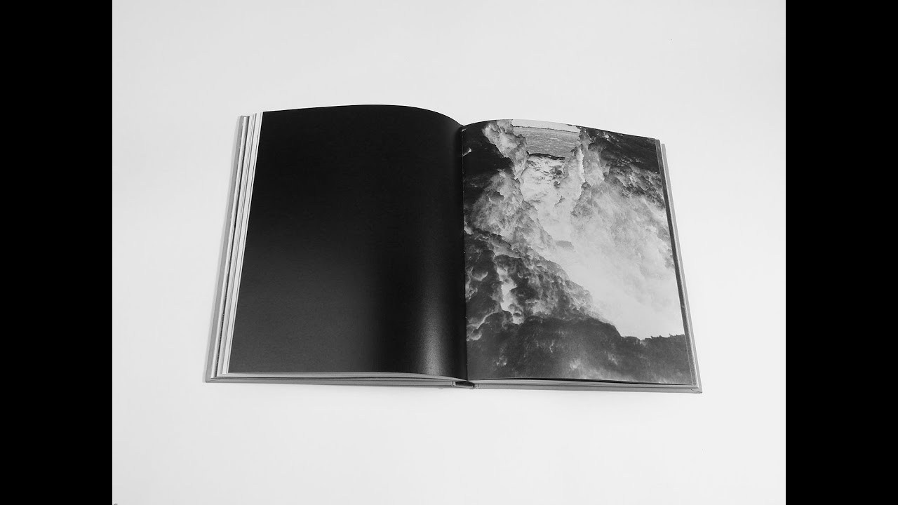 The voice of cold water. Vika Bykovskaya photography