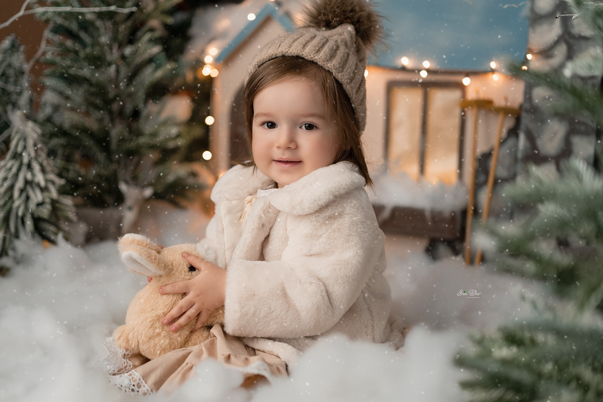 Фотосессия с домиком зимой. Детский фотограф в Южно-Сахалинске Irin She Simanovich
