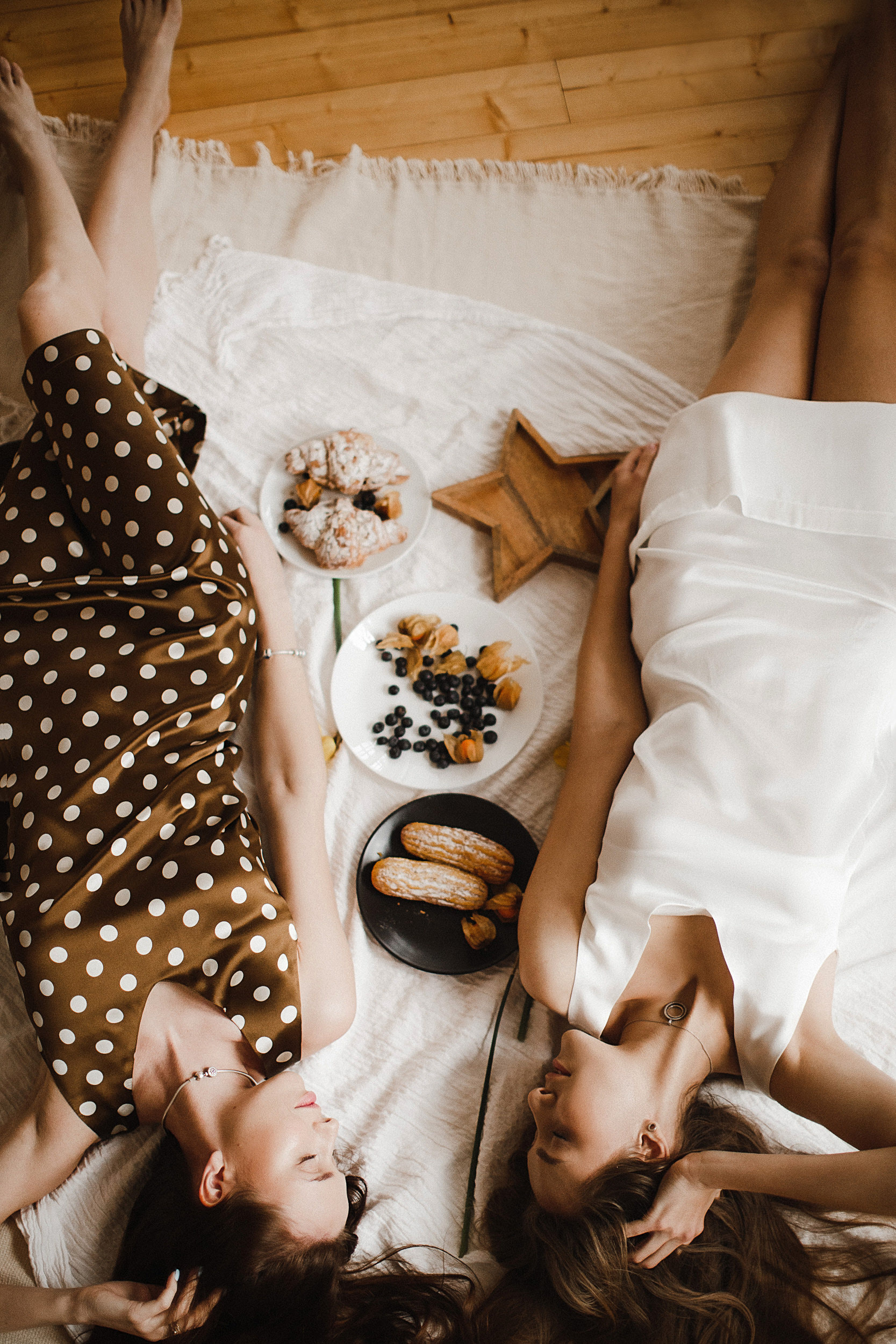 СЪЕМКА ОДЕЖДЫ. Photographer and videographer for wedding in Italy: Rome, Milan, Venic