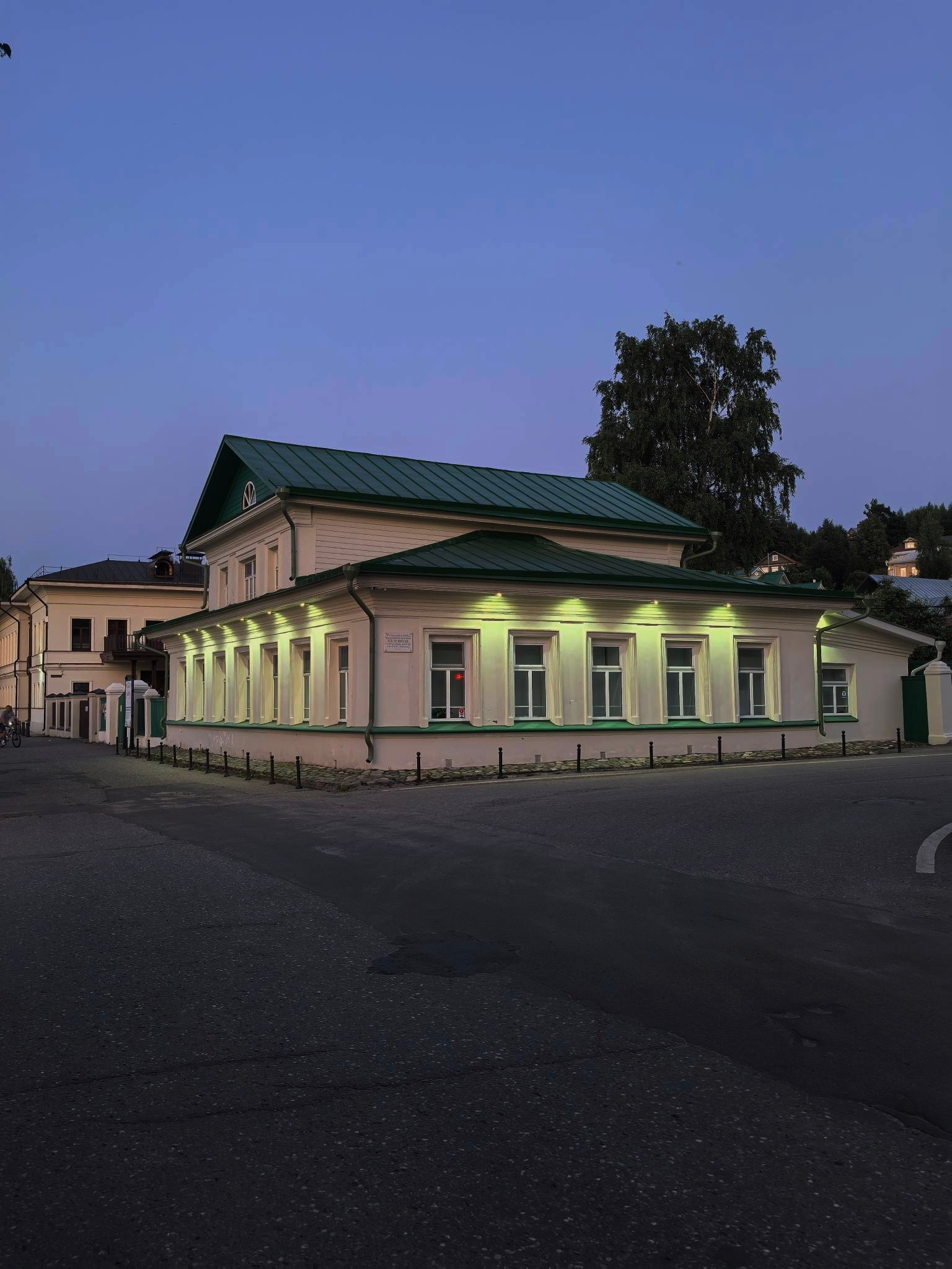 Плёс — лучший туристический город. Купить картину на холсте для интерьера|художник | дизайнер | архитектор Сергей Ратчин в Москве