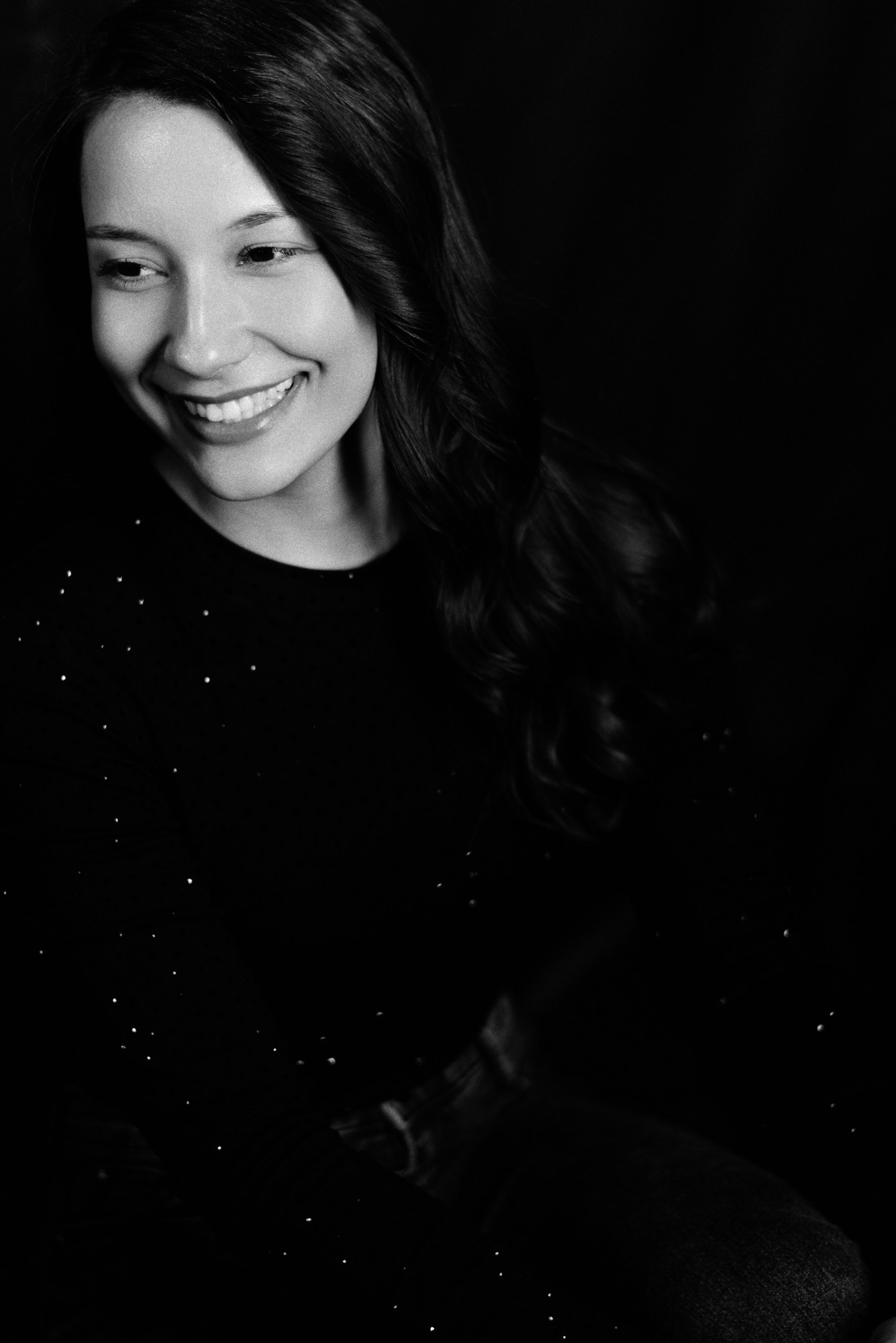 ЧБ портрет в Тюмени | Фотограф Дарья Мустафина. Портретный фотограф Тюмень Дарья Мустафина