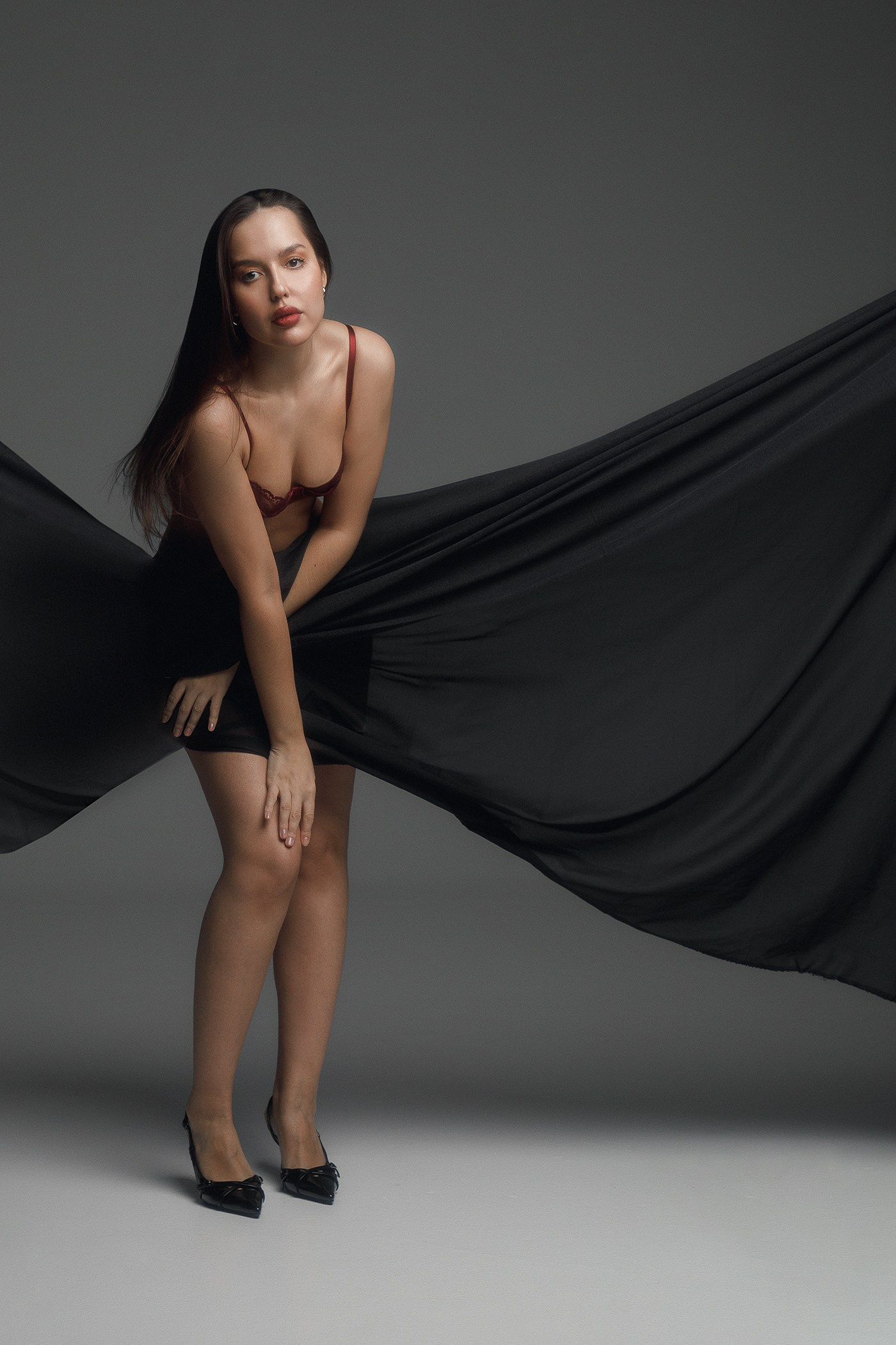 Портретная фотосессия с тканью, вуалью, шифоном