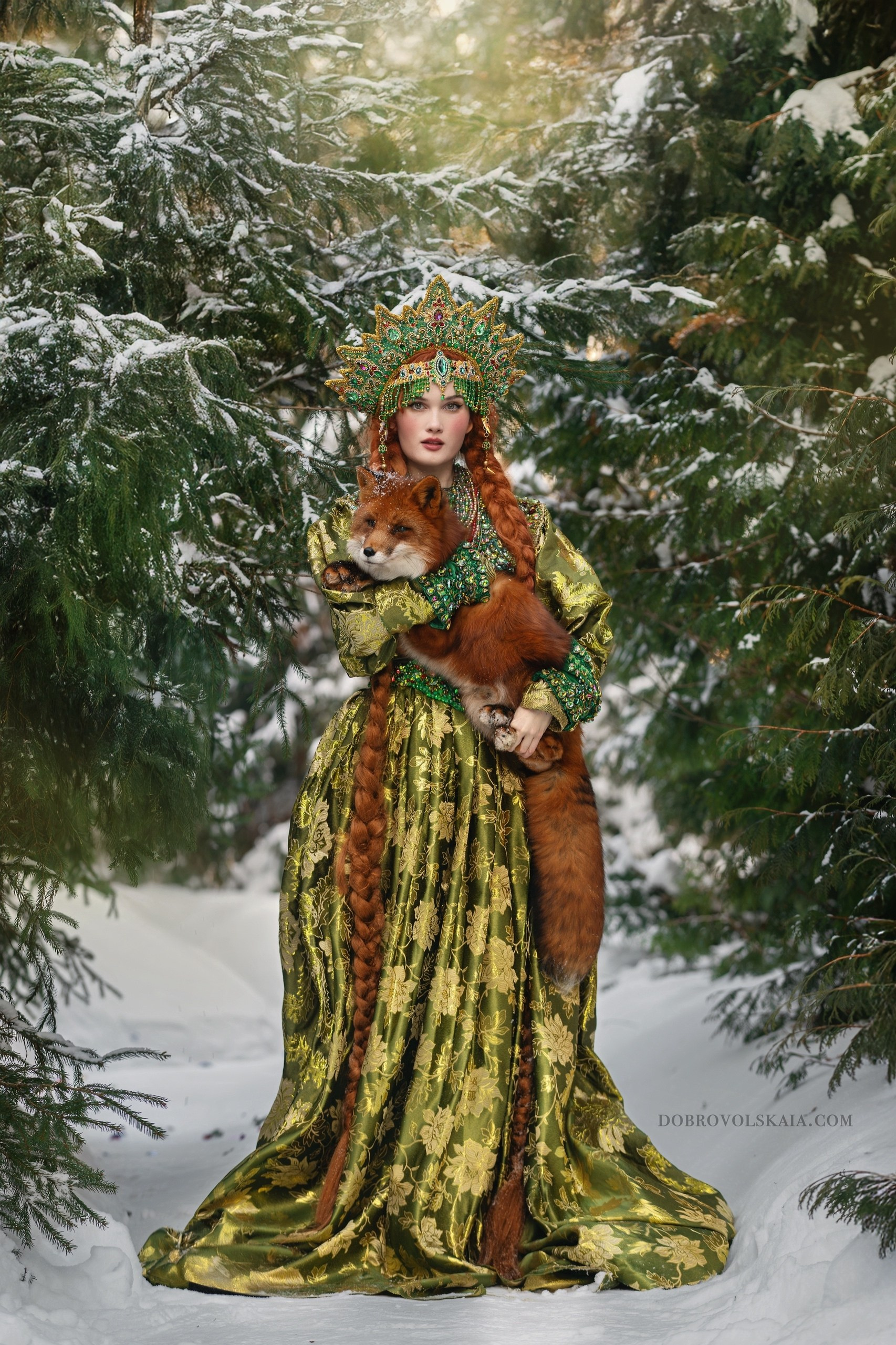 Царевна — Лягушка лесная. Русские народные костюмы в Москве