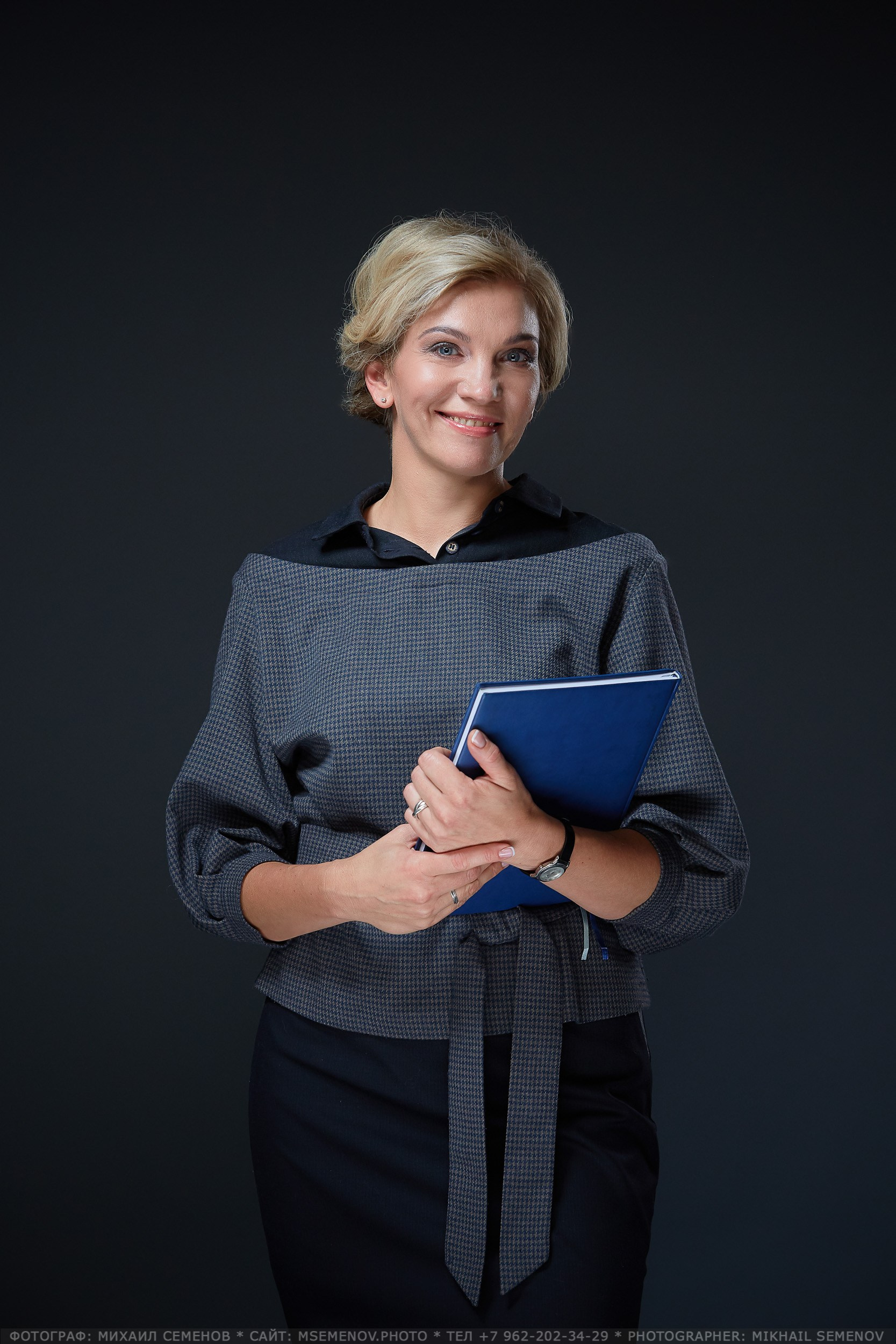 Деловая фотосъемка, предметная, студийный портрет. Рекламная фотосессия. ФОТОуслуги для бизнеса, имиджевая фото-видео съемка. Фотограф, фотопроекты Михаила Семенова в Ярославле. Фотошкола