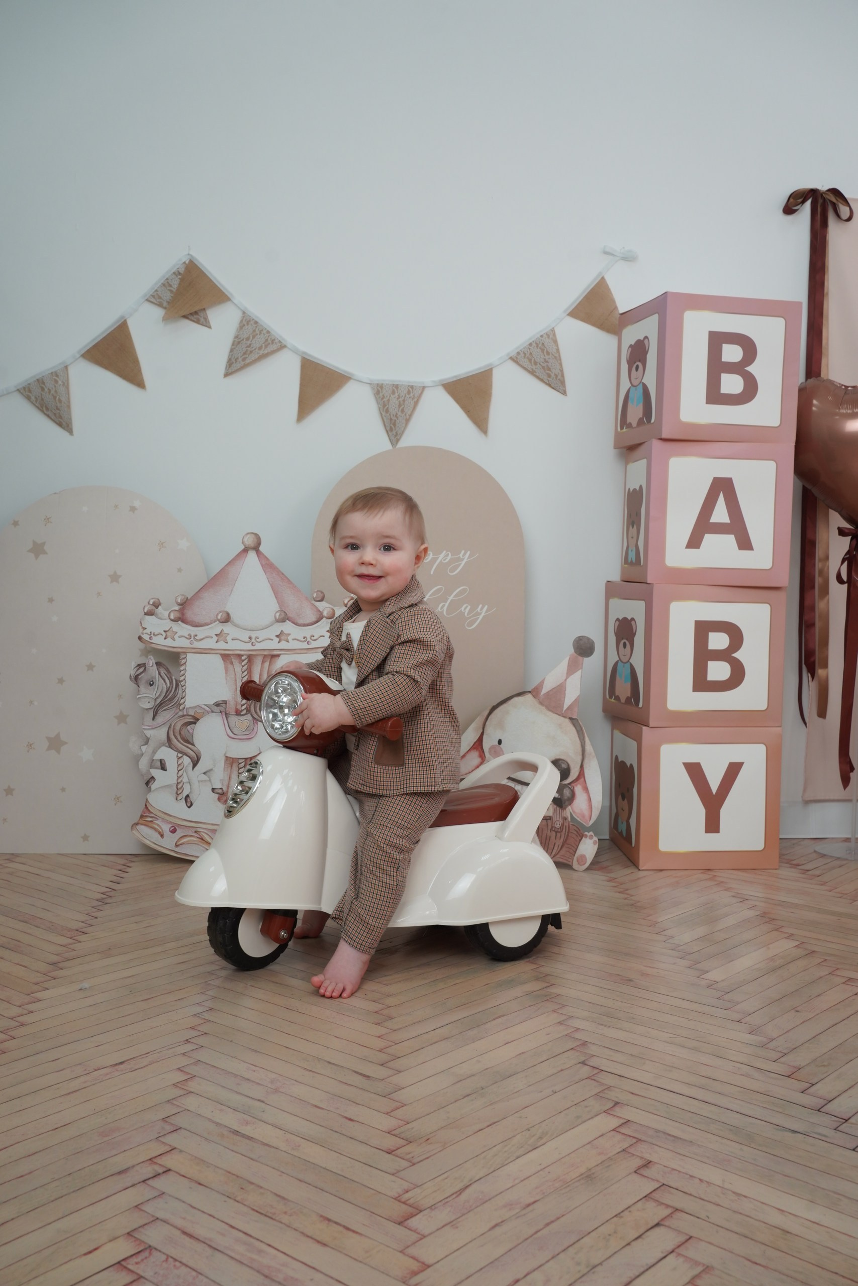 Фотосессия на Годик для Мальчиков. Детская Фотостудия ГОДОВАСИКИ в Санкт-Петербурге фотосесия на годик