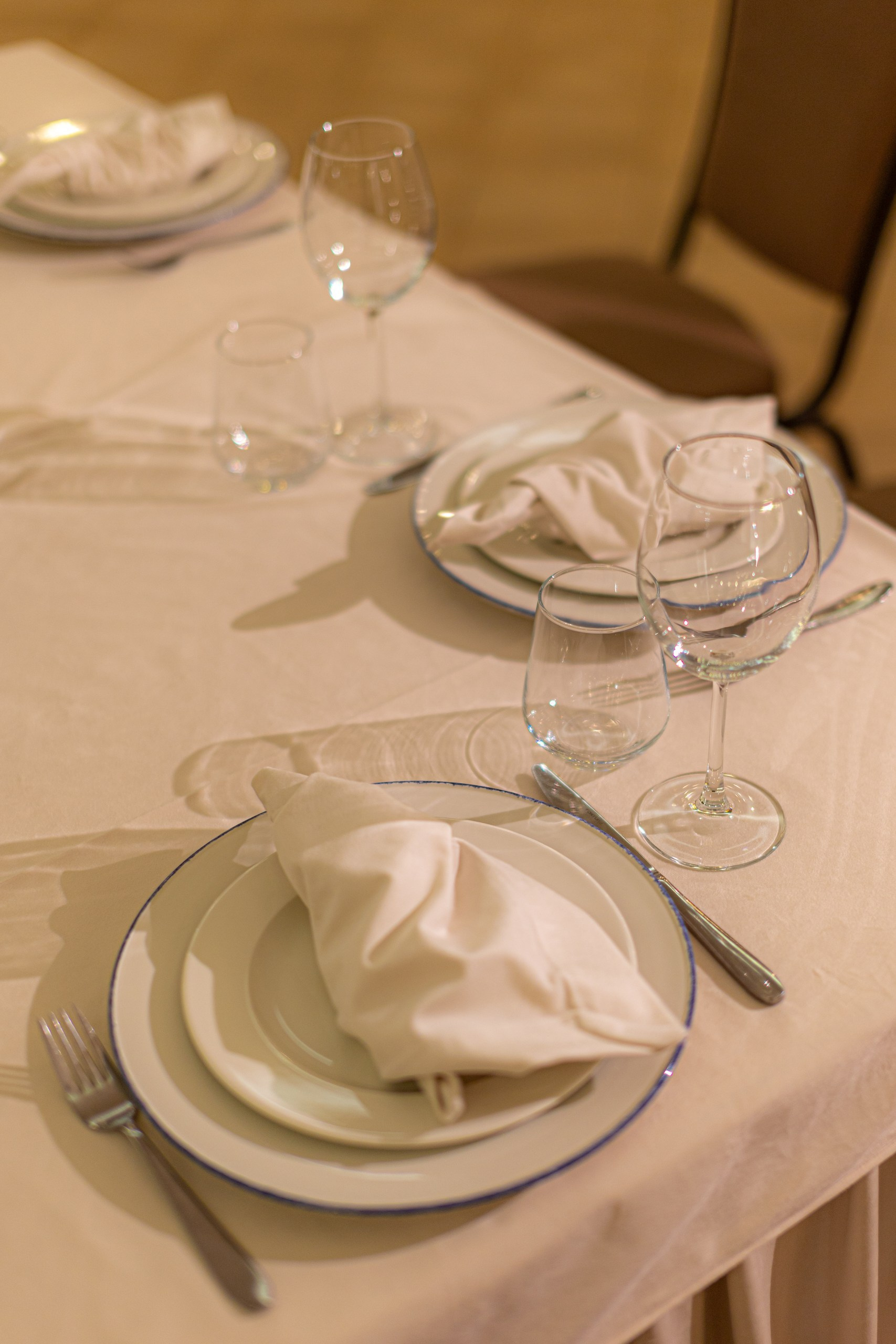 Банкетный зал ресторана Дача. Фотограф в Оренбурге. Профессиональный фотограф