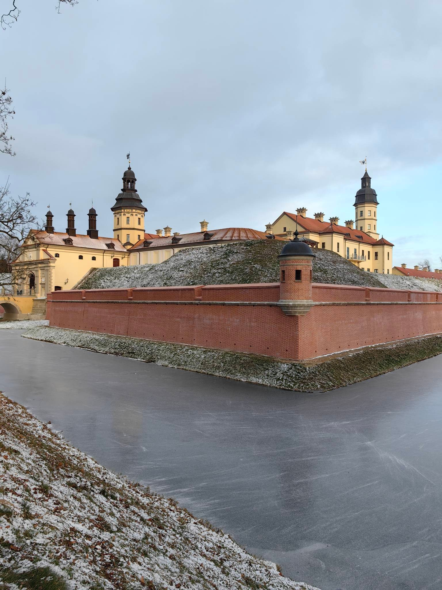 Угловой бастион замка Несвиж
