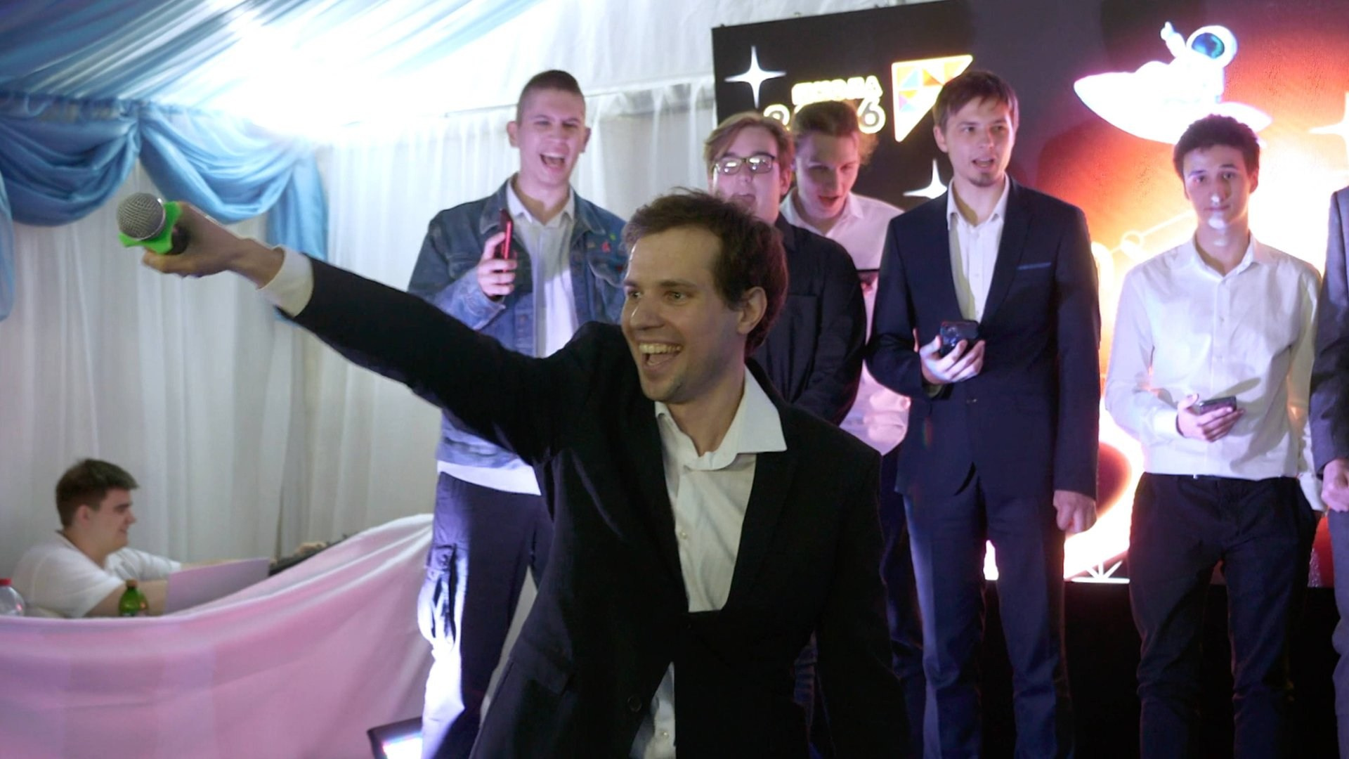 Видеосъёмка выпускного утренника в детском саду и школе по Москве и Подмосковью. Свадебный фотограф видеограф в Москве Павел Коротков