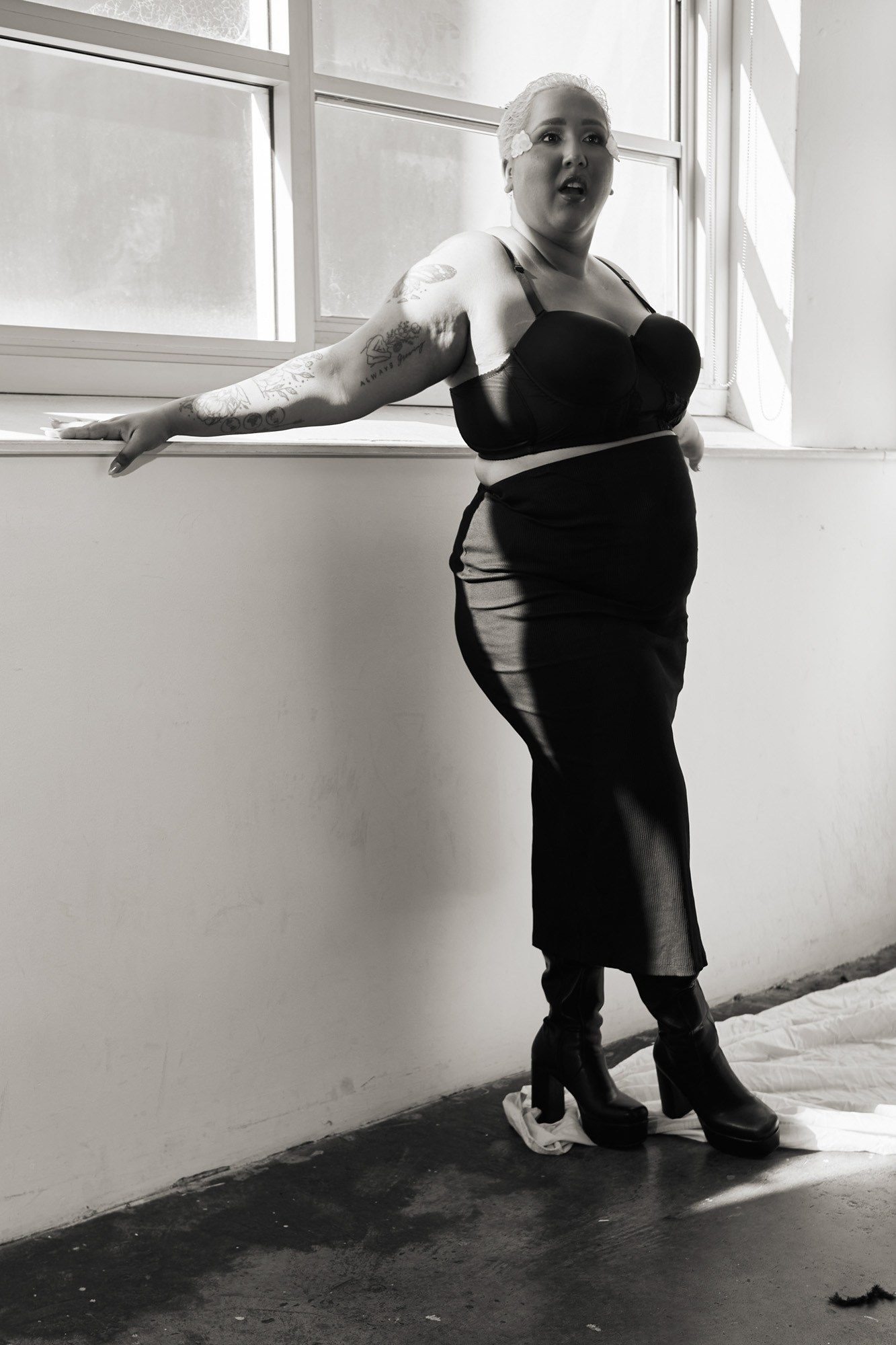 Black-and-white full-length portrait of Doriane Cannon during a professional model portfolio photoshoot in Sydney.