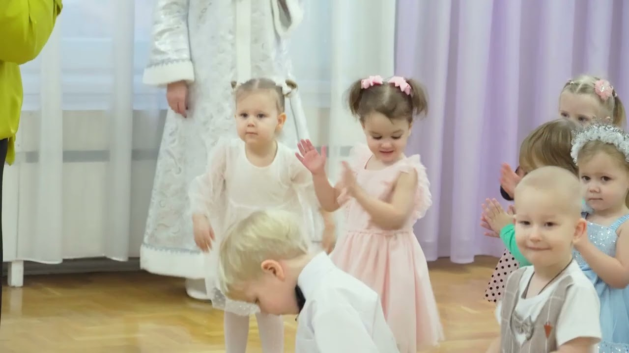 Видеосъёмка в детском саду Минск. Альбом на выпускной в детский сад. Выпускные альбомы для 4 класса. 9 и 11 класс