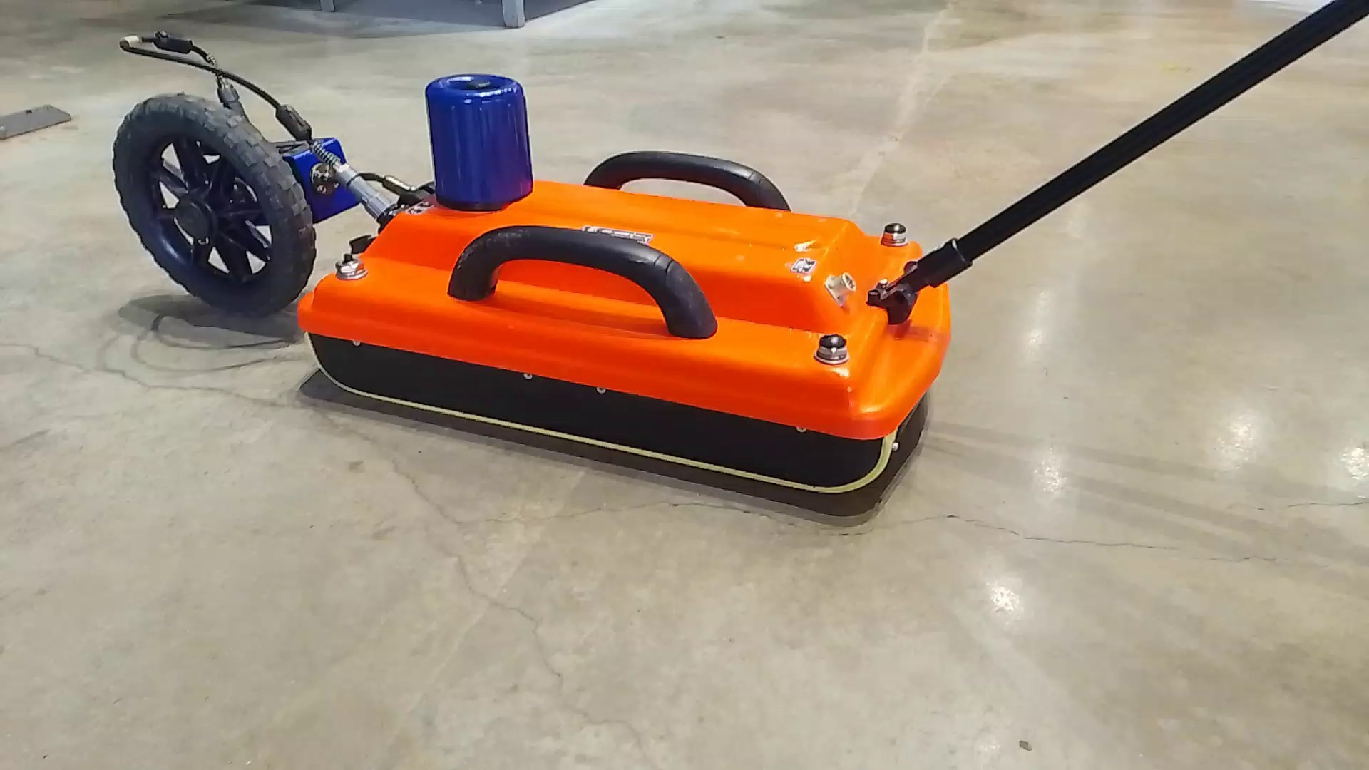 Георадиолокационное (георадарное) обследование полов ангара. Ультразвуковое и георадарное обследование бетонных и железобетонных конструкций в Москве и МО