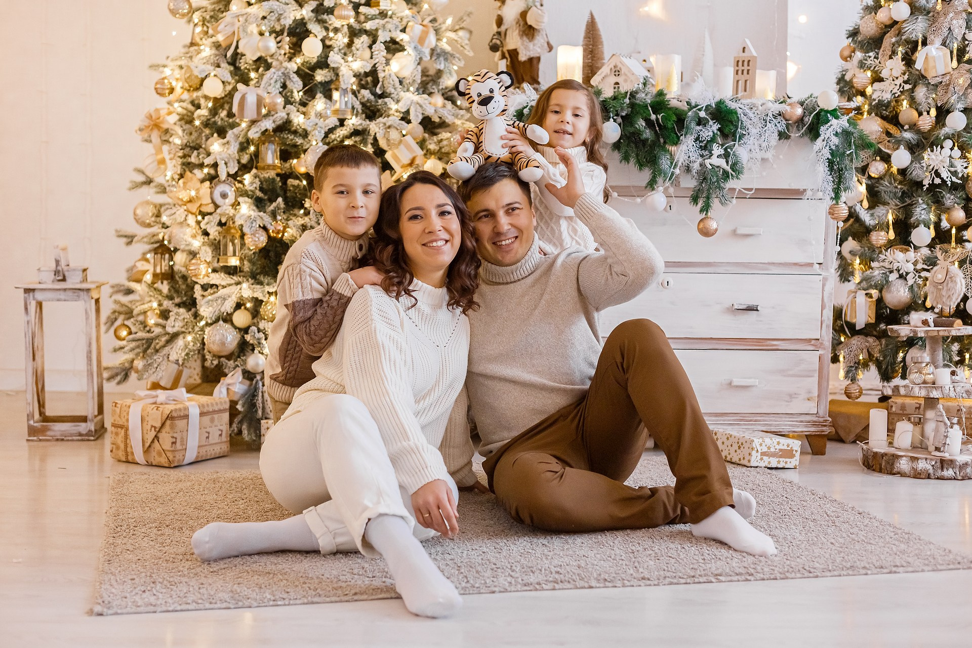 Новогодняя фотосессия в студии или на дому: семейный фотограф. Свадебный фотограф в Москве | Антон Матвеев