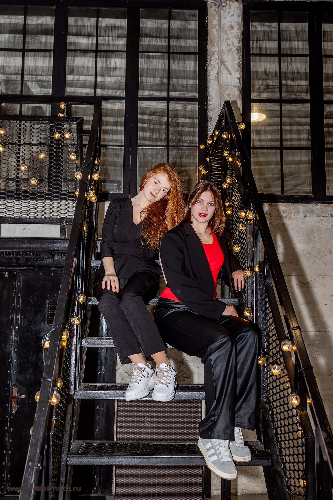 Галерея съемок в студиях. Фотограф и видеограф Москва. Свадебный фотограф, видеограф. Выпускные альбомы. Оживающие альбомы