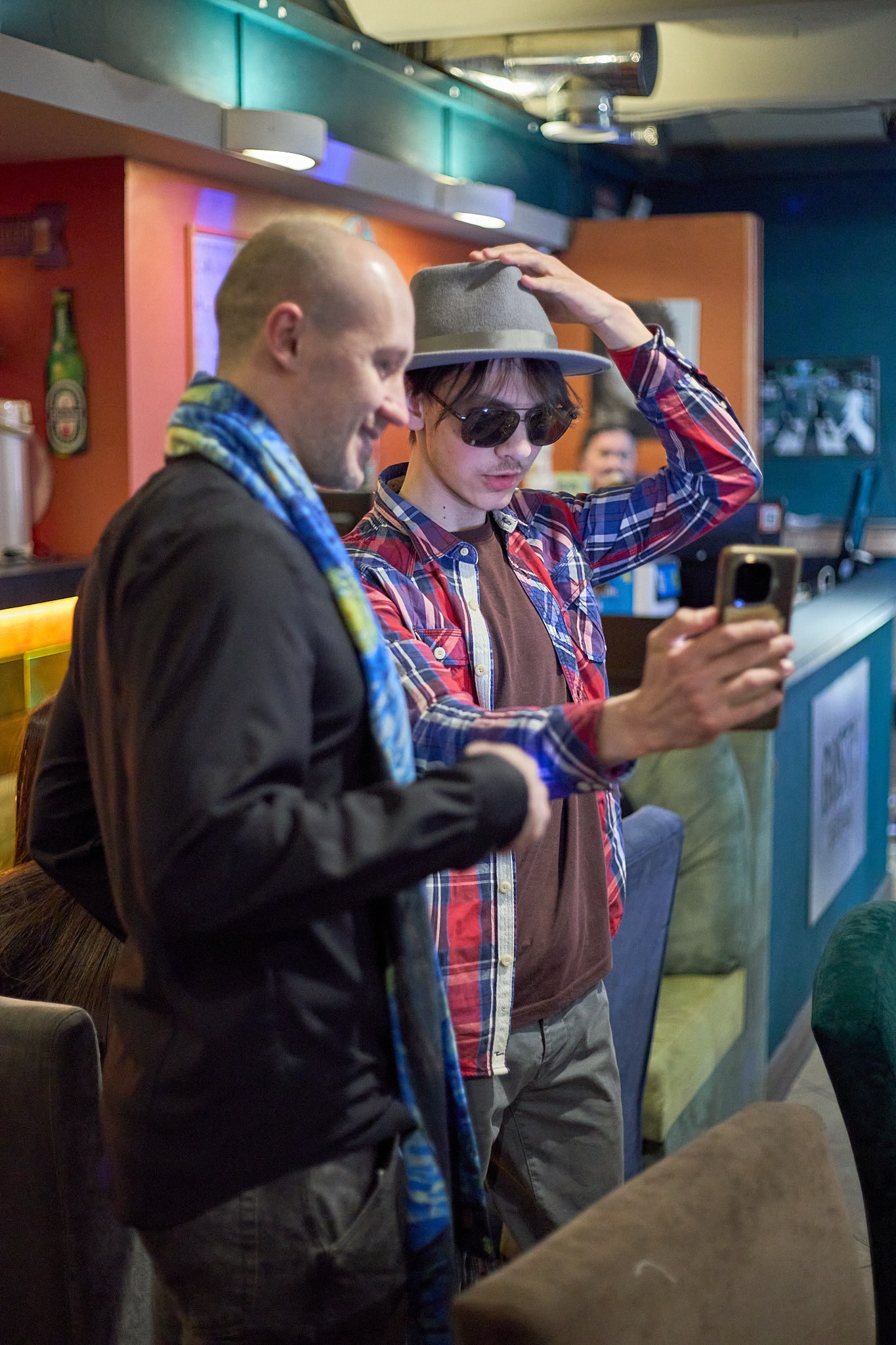 Концерт в баре «Гости». Фотограф Омск | Александр Вандеров