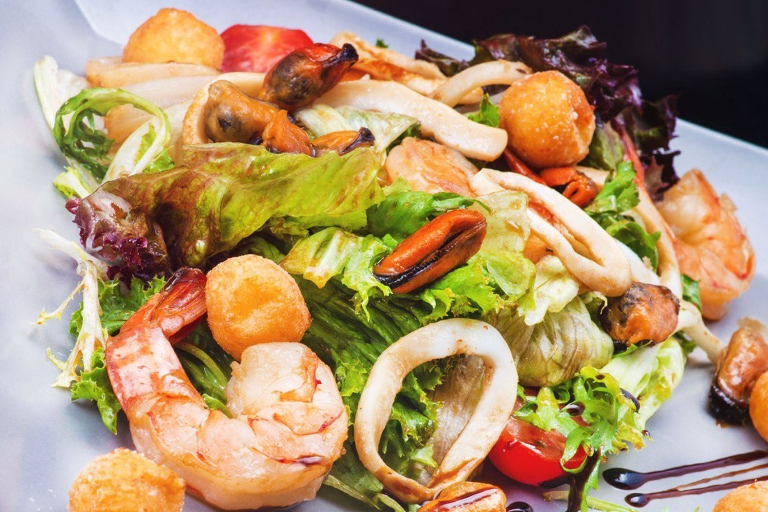 Теплые салаты. Кейтеринг Royal Catering | По Москве и Московской области организуем р