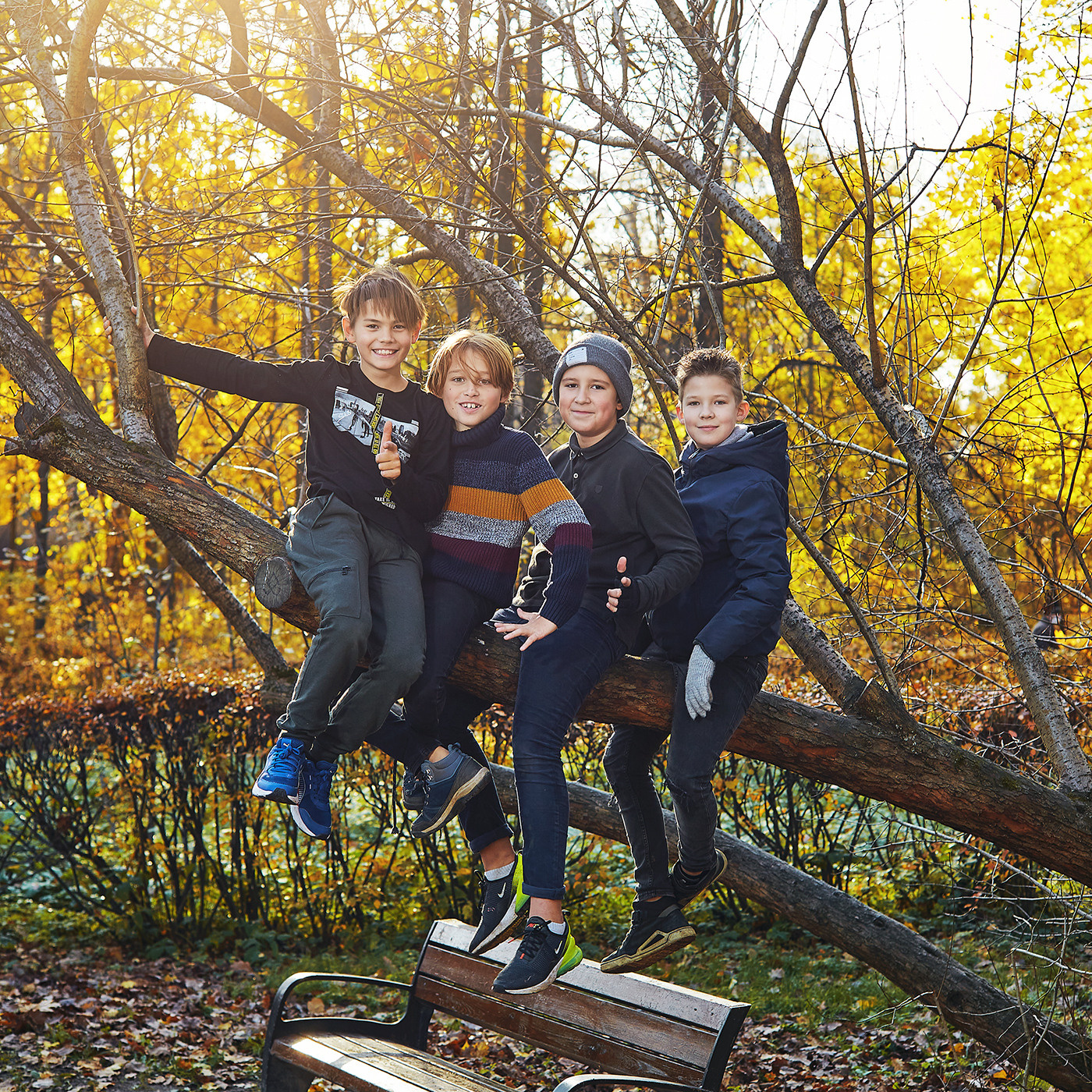 Фотографии со школьными друзьями. Школьный фотограф Сергей Беликов