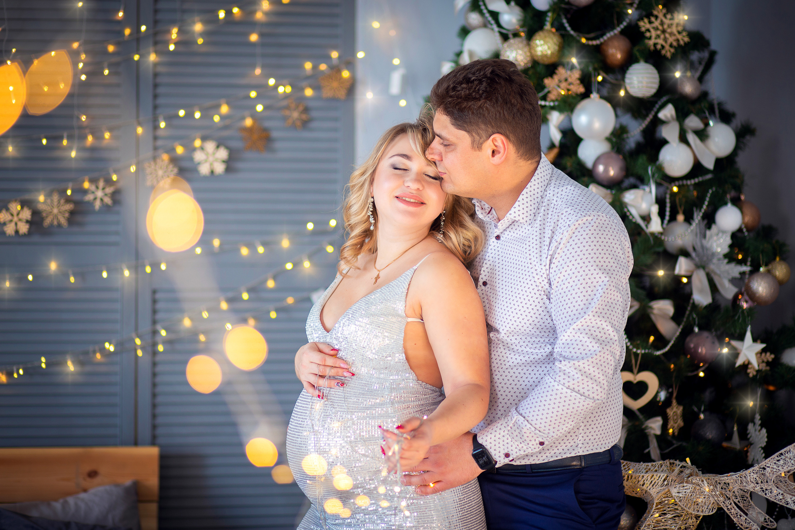 Фотосессия беременности в фотостудии Волгограда