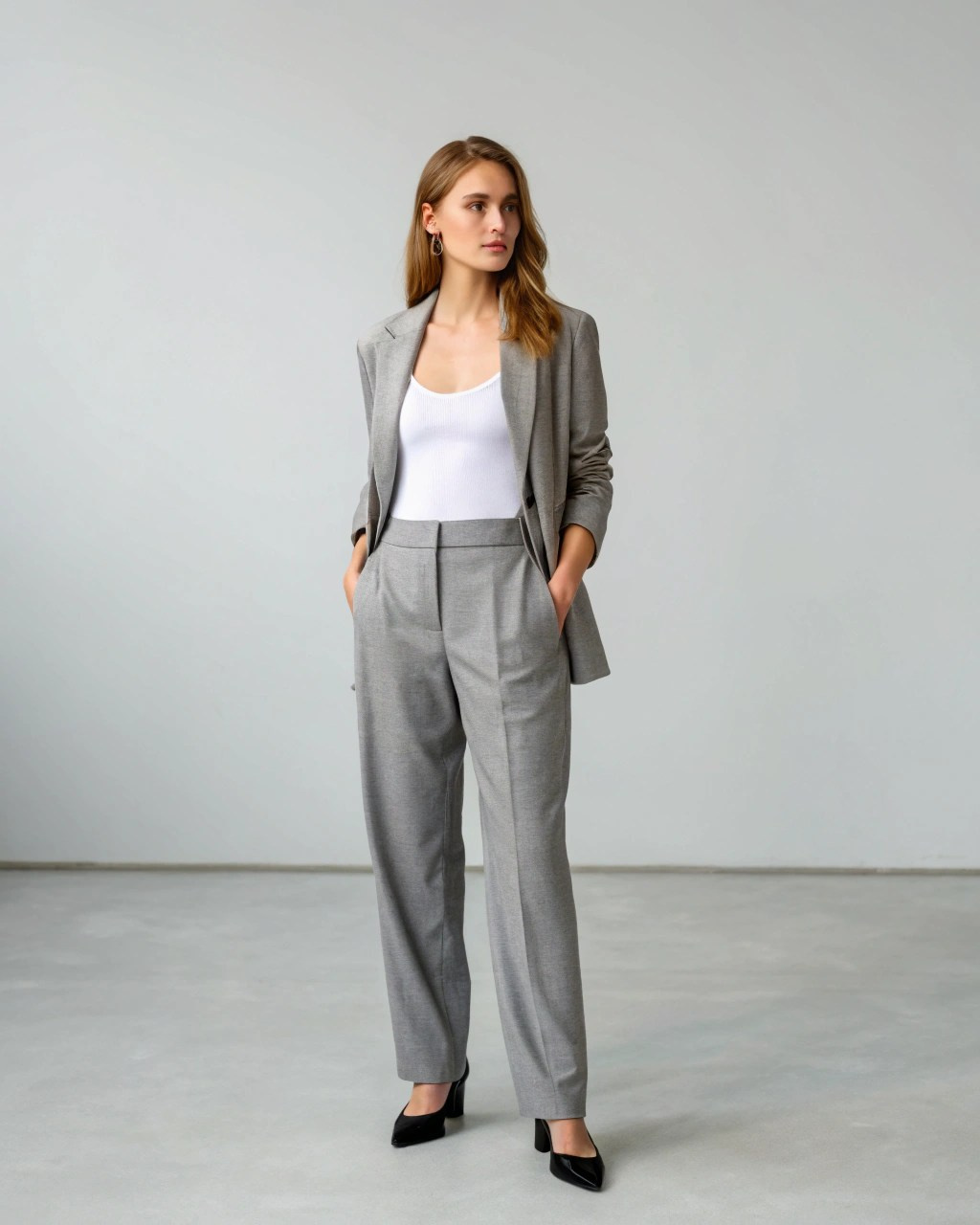 35 образов для модельных тестов: девушки. Фотограф в Москве Михаил Елизарьев