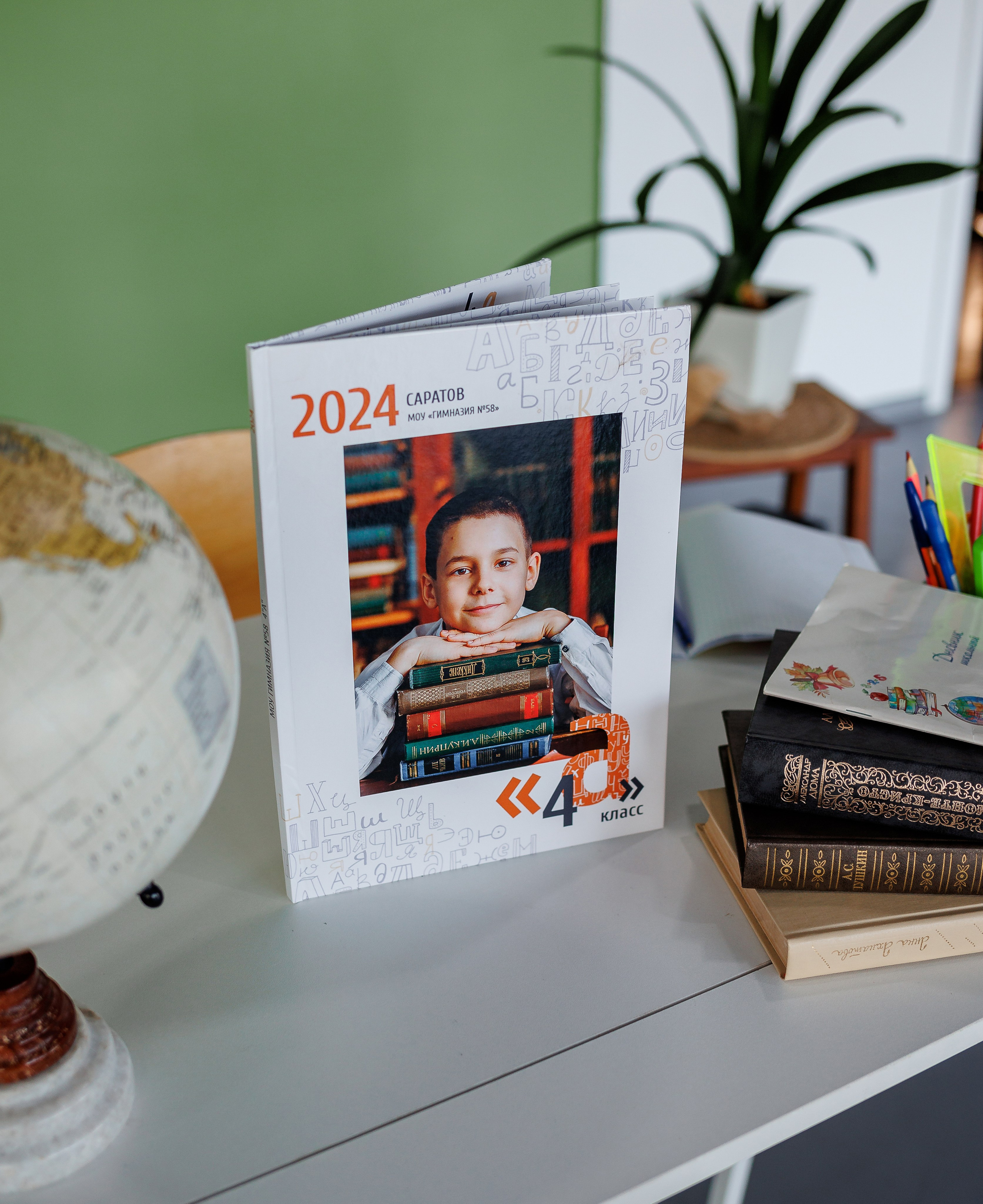 Выпускной альбом для школьников. Семейный фотограф в Саратове Юлия Охотникова