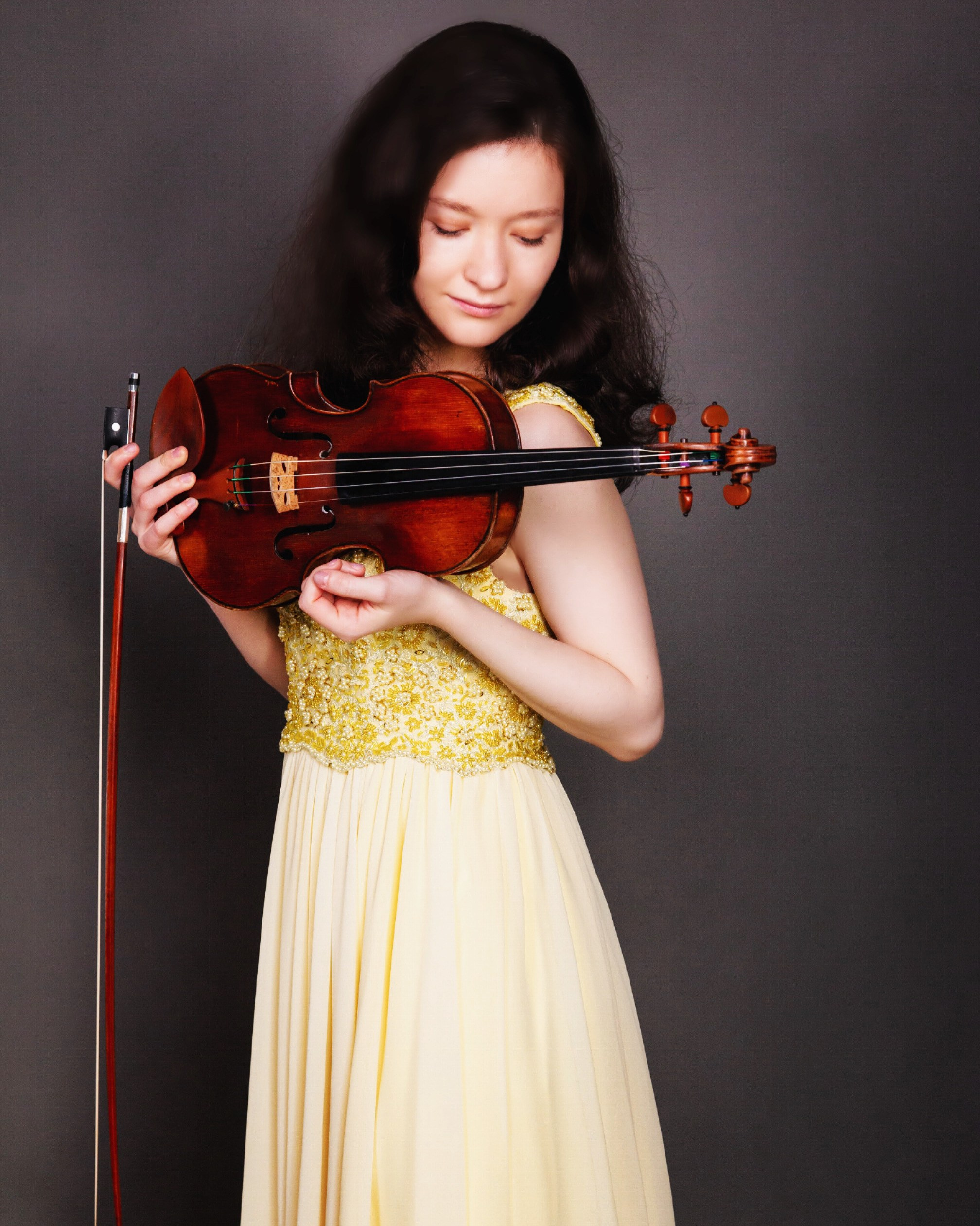 События и анонсы. Скрипачка Анна Савкина