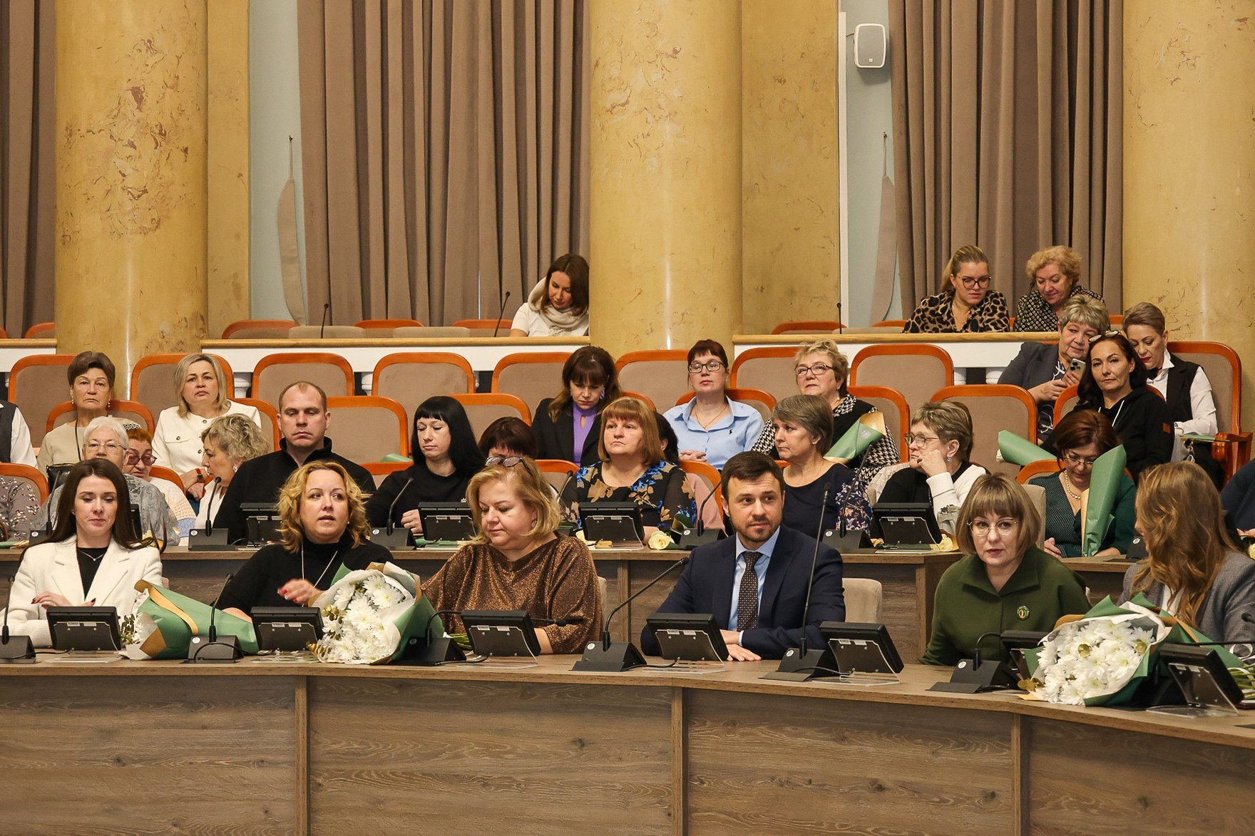 Концерт ко Дню матери для родственниц участников СВО в правительстве Липецкой области. Профессиональный фотограф в Воронеже | Липецке | Тамбове — Алексей Зайцев