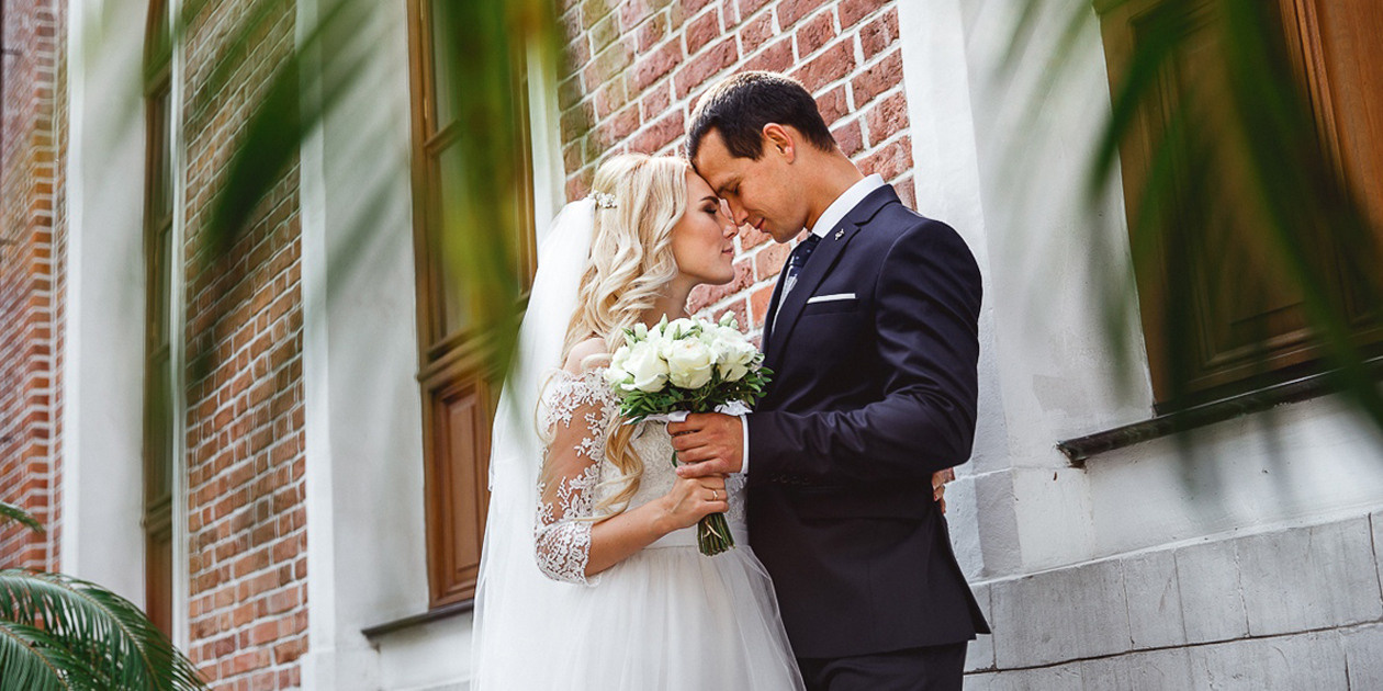 Свадебная фотосессия в парке Царицыно Москва. Фотограф в Москве Киржаев Сергей.