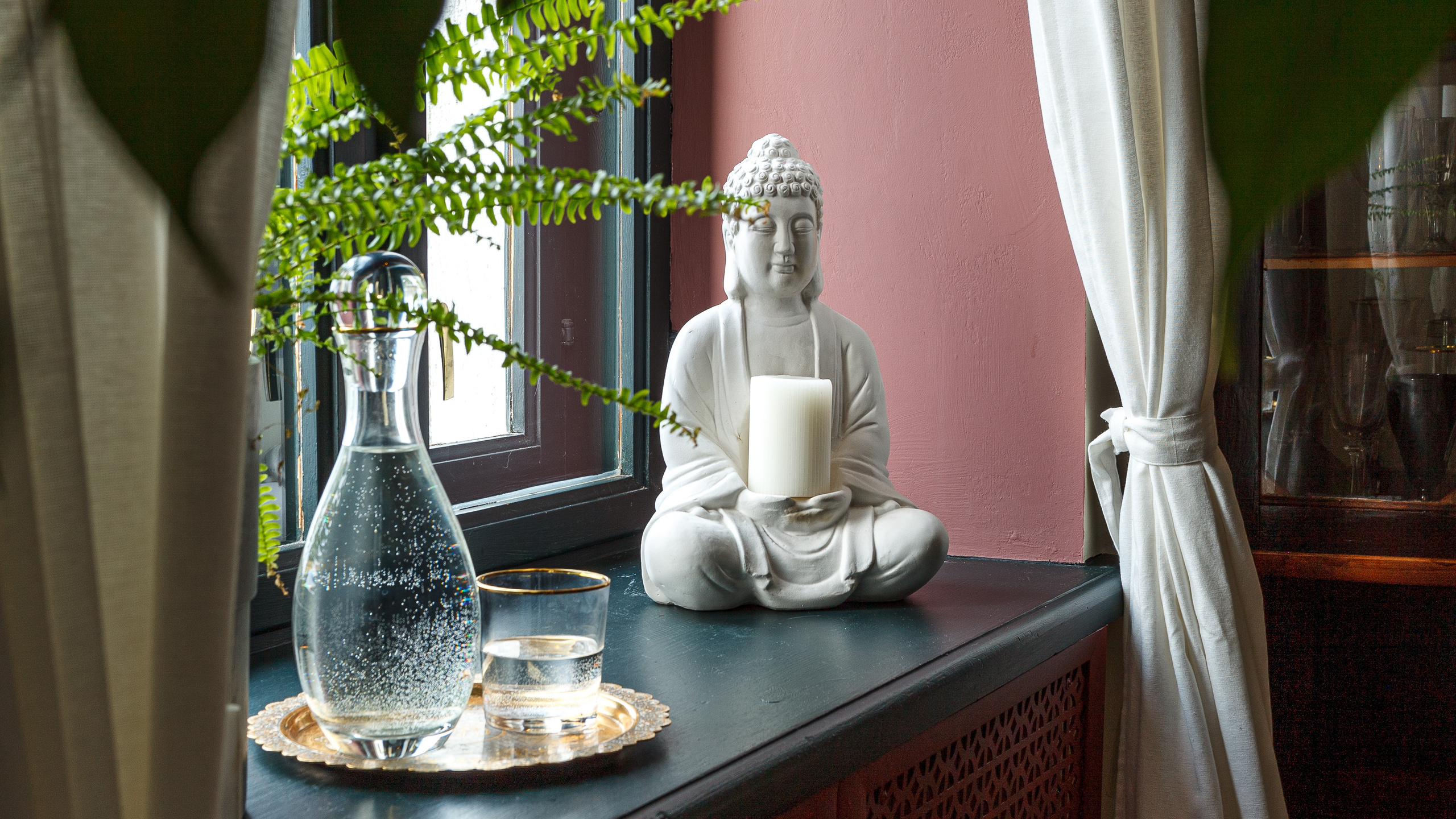 Яркая сталинка Иры Корнец. Интерьерный фотограф Дима Птицын и стилист Дарья Копылова