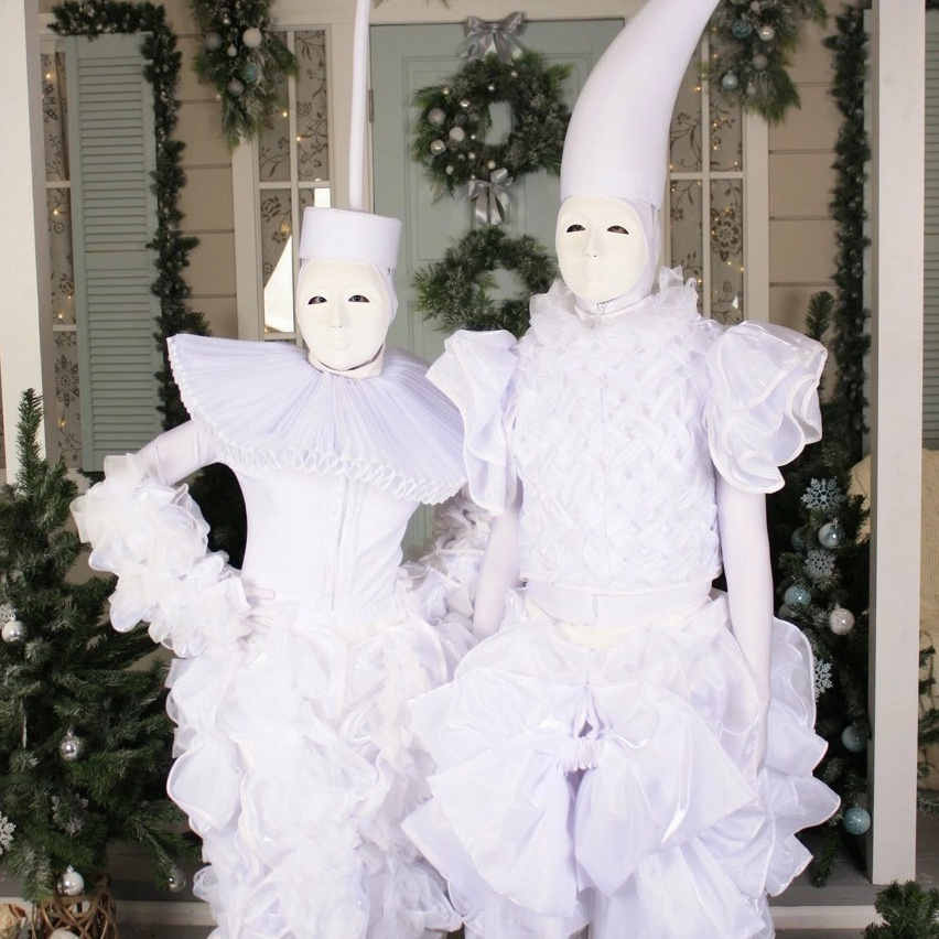 Контакты. Пошив театральных и сценических костюмов в СПб