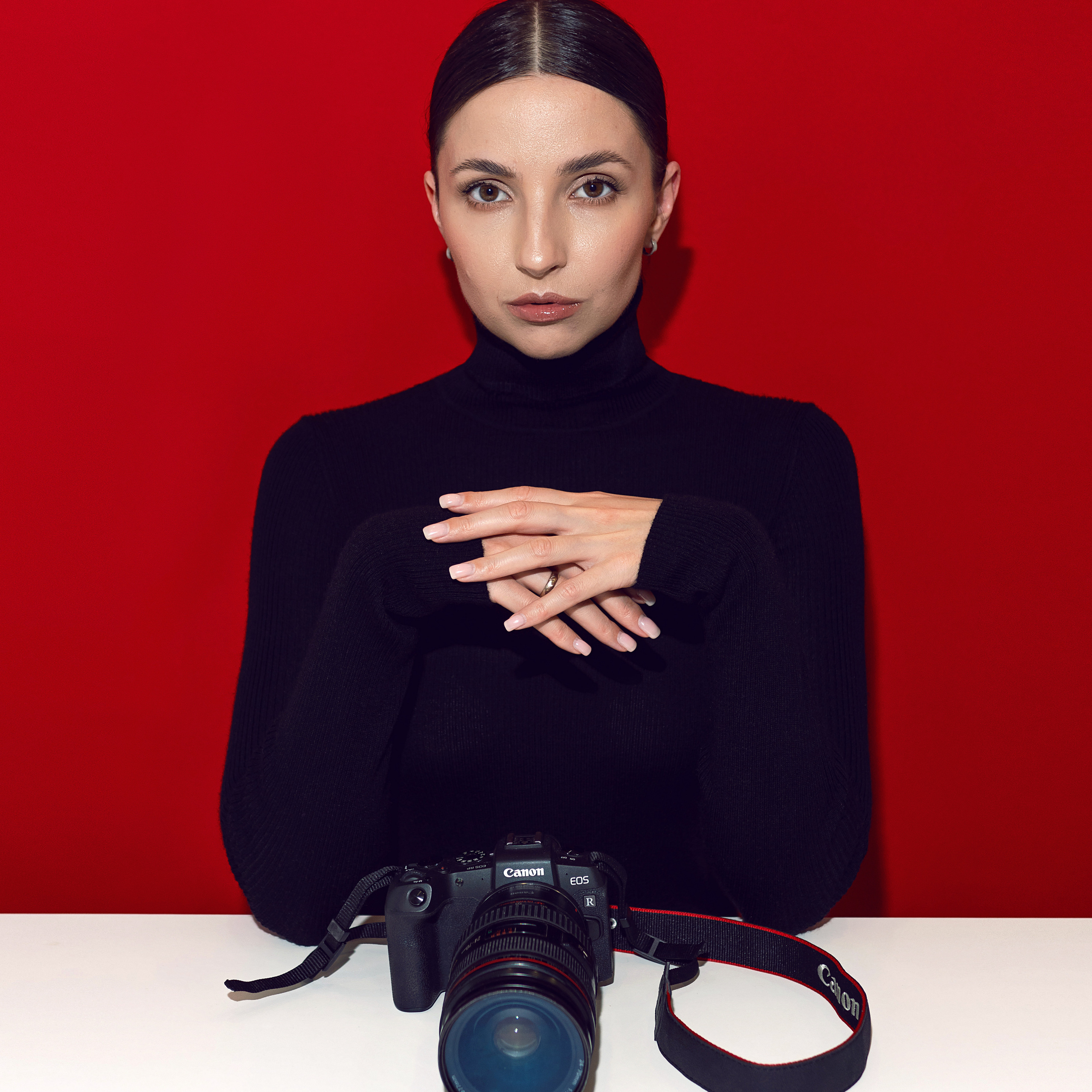 Контакты. Позирование от Елены Саулич. Идеи для фото