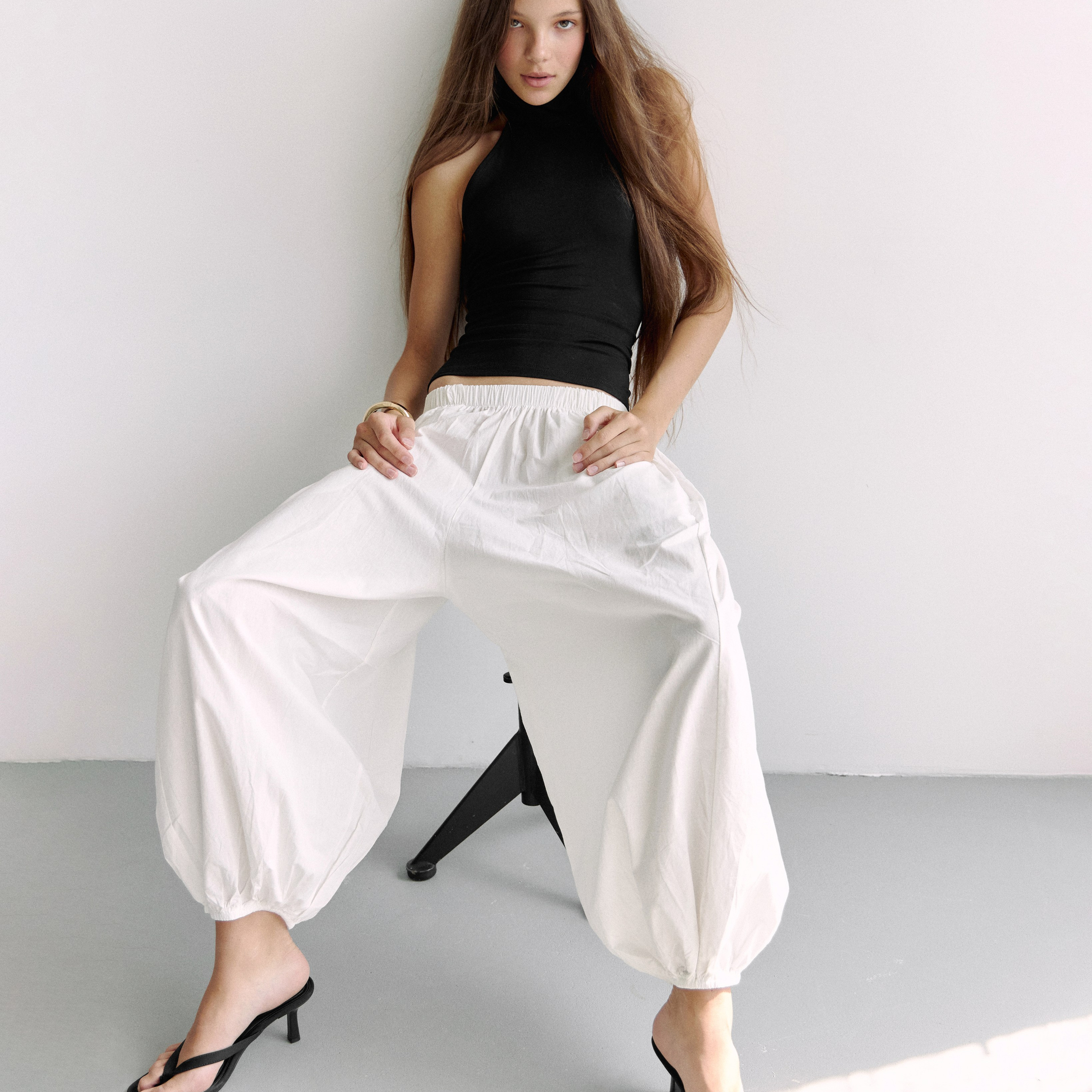 Fashion and model test photographer based in Dubai and Abu-Dhabi