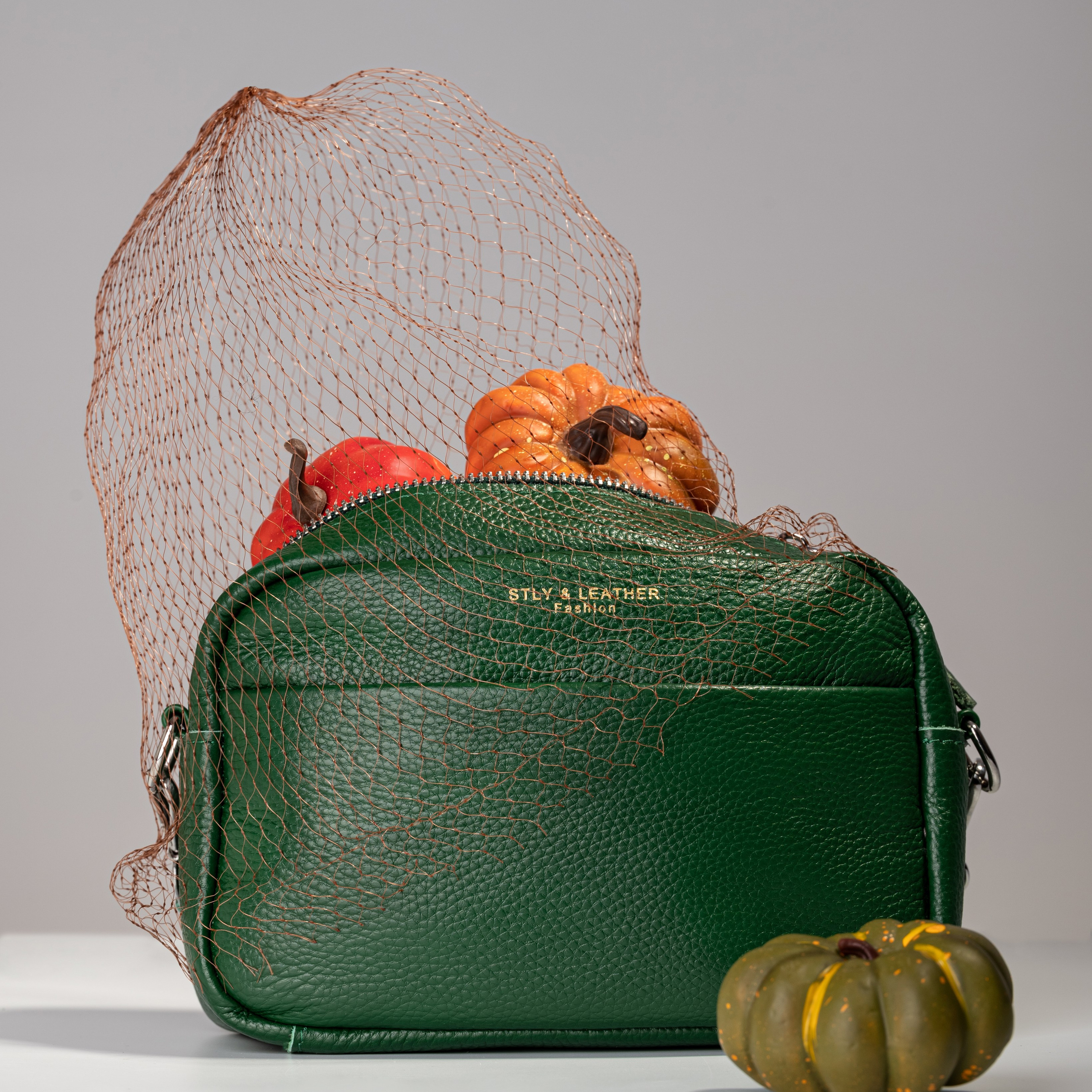 Рекламная фотосъемка сумки для маркетплейсов