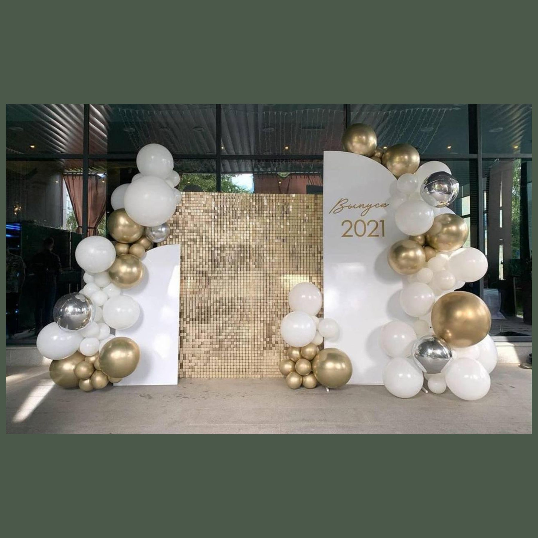 Фотозона из пайеток. Студия праздничного декора