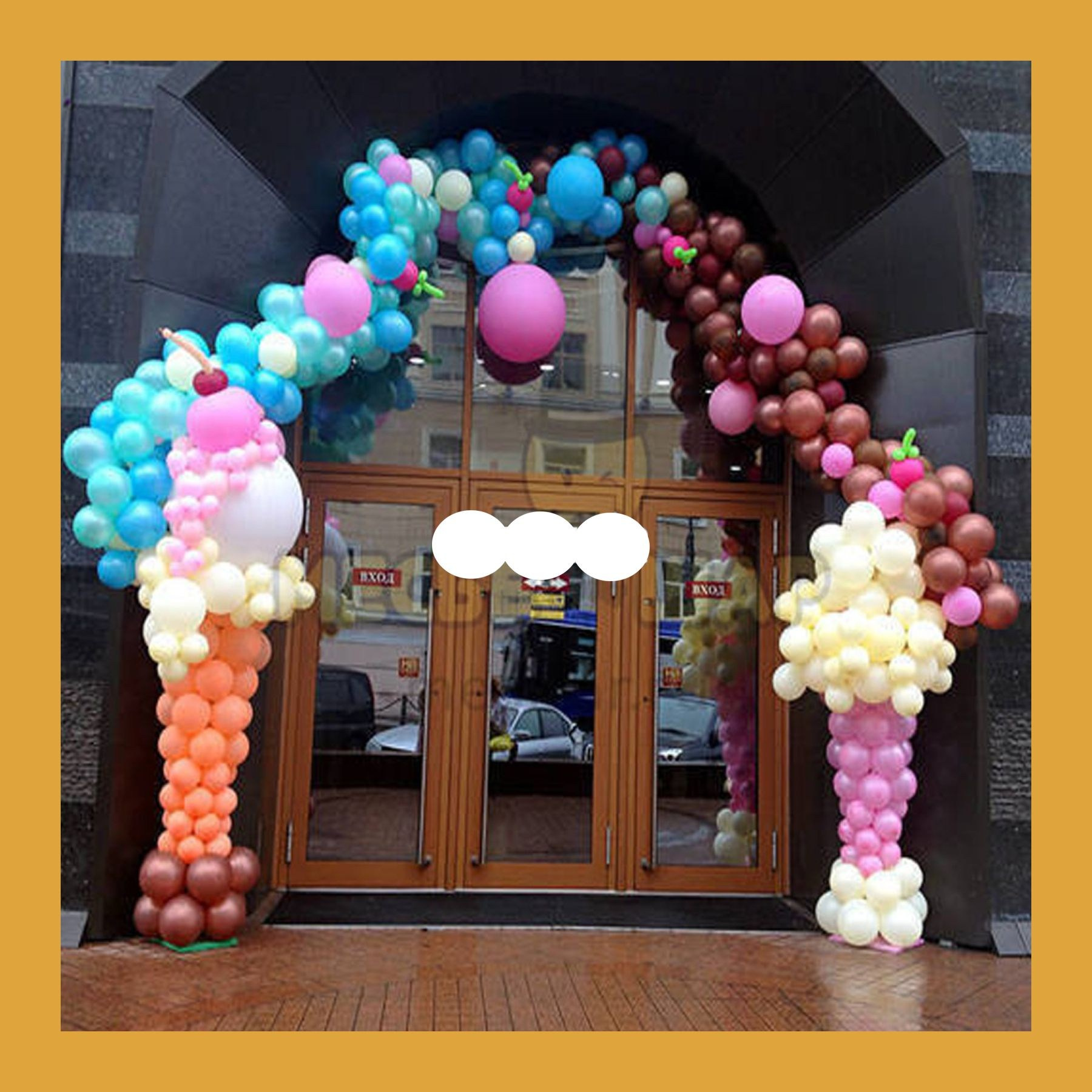 Разнокалиберная гирлянда шар. Студия праздничного декора