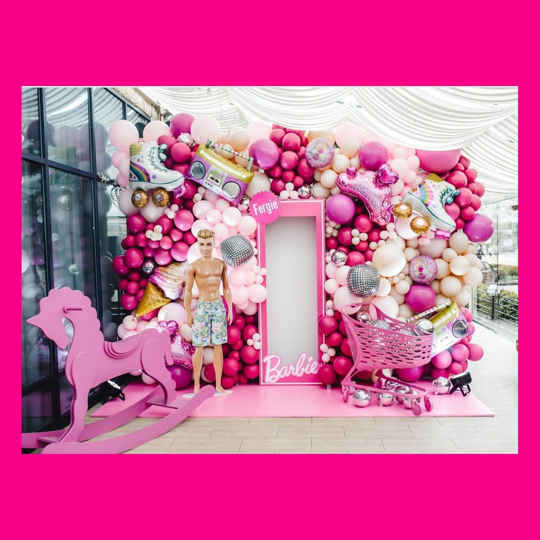 Фотозона коробка Барби. Студия праздничного декора