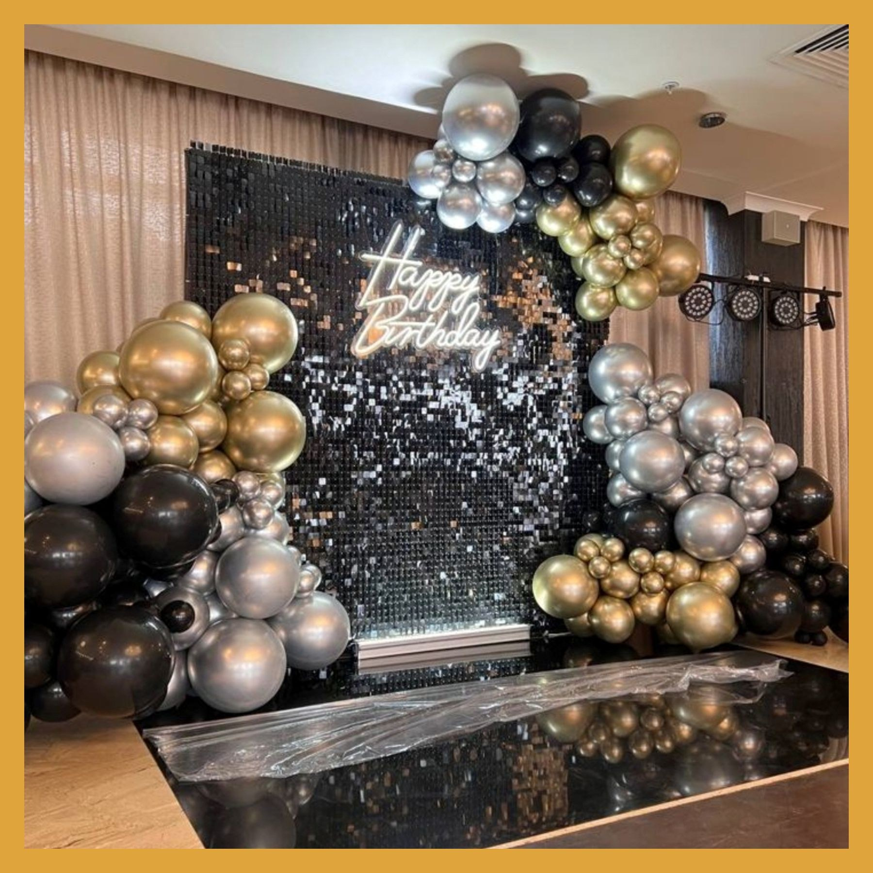 Фотозона из пайеток. Студия праздничного декора