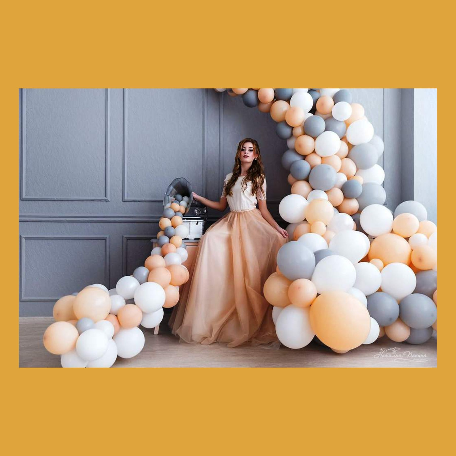 Разнокалиберная гирлянда шар. Студия праздничного декора