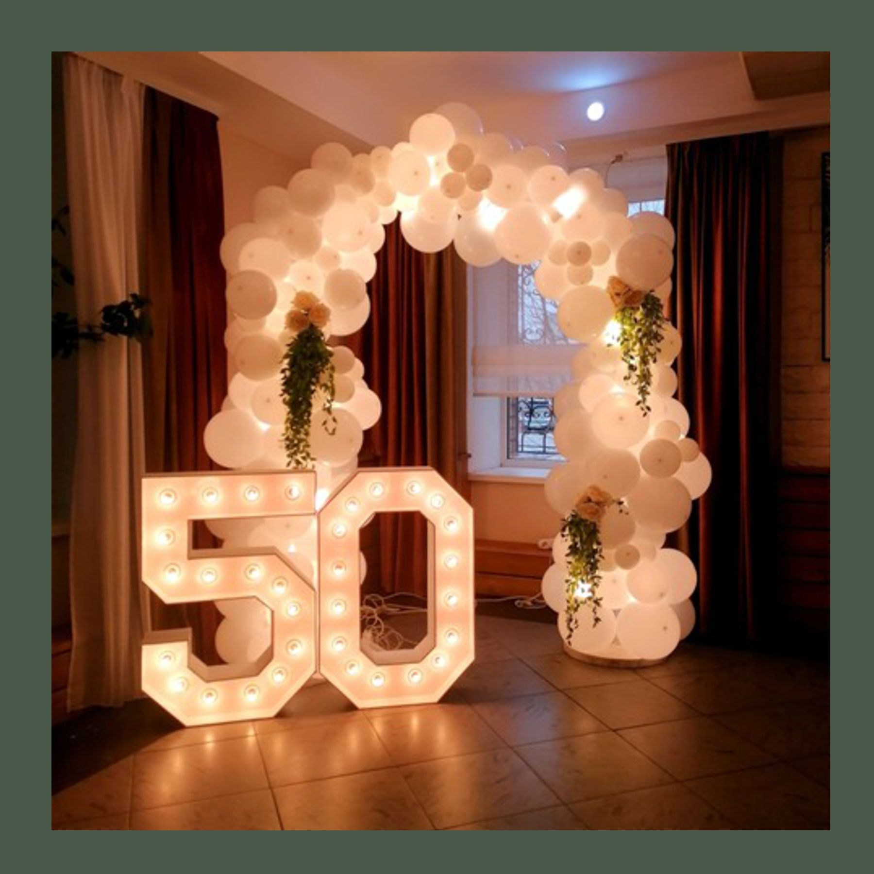 Фотозона для женщины. Студия праздничного декора