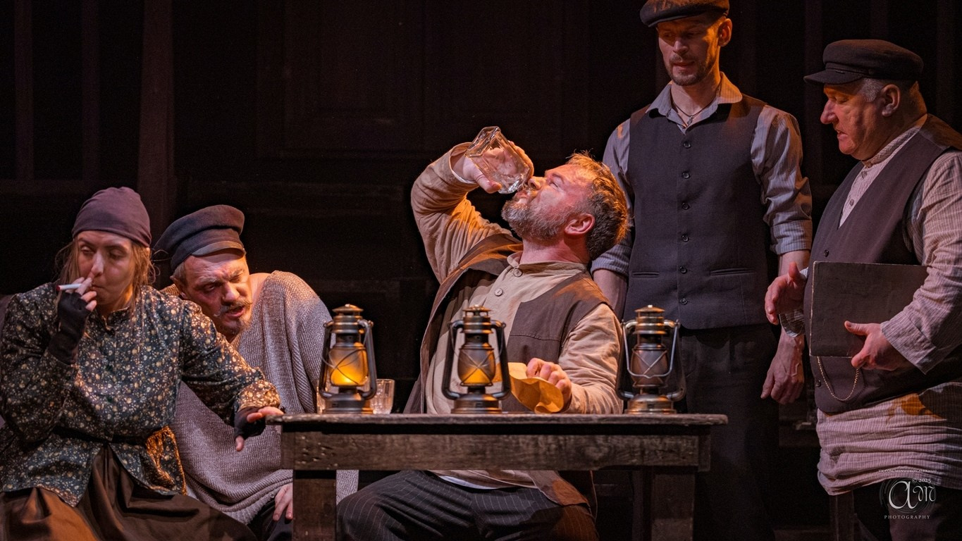 Премьера спектакля Сергея Федотова «Биндюжник и Король» в пермском театре «У Моста». Журнал о самом особенном. Пермь и Пермский край