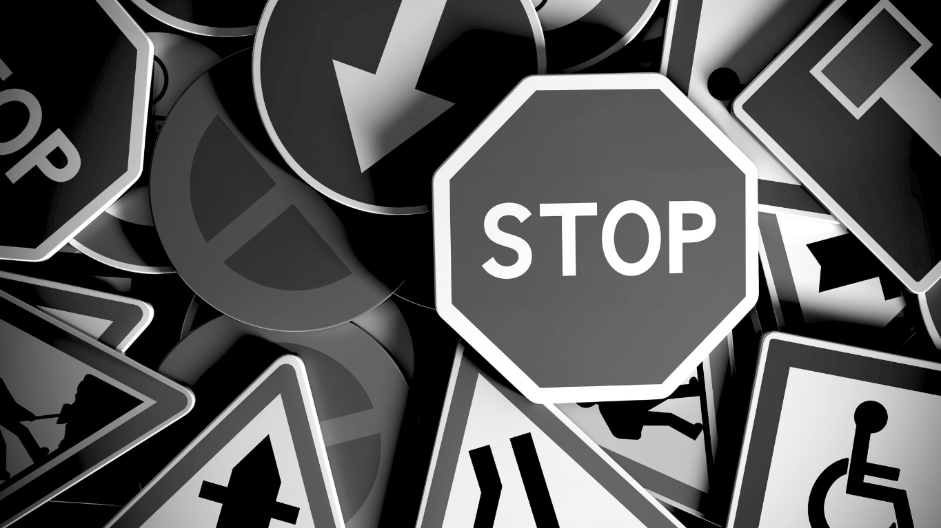 УСЛУГИ. Компания «Про-Марк» Строительство светофоров /Дорожная разметка /Дорожные знаки/ Разработка и согласование схем ОДД