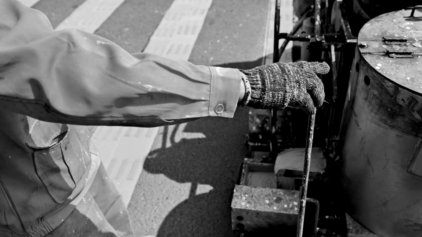 УСЛУГИ. Компания «Про-Марк» Строительство светофоров /Дорожная разметка /Дорожные знаки/ Разработка и согласование схем ОДД