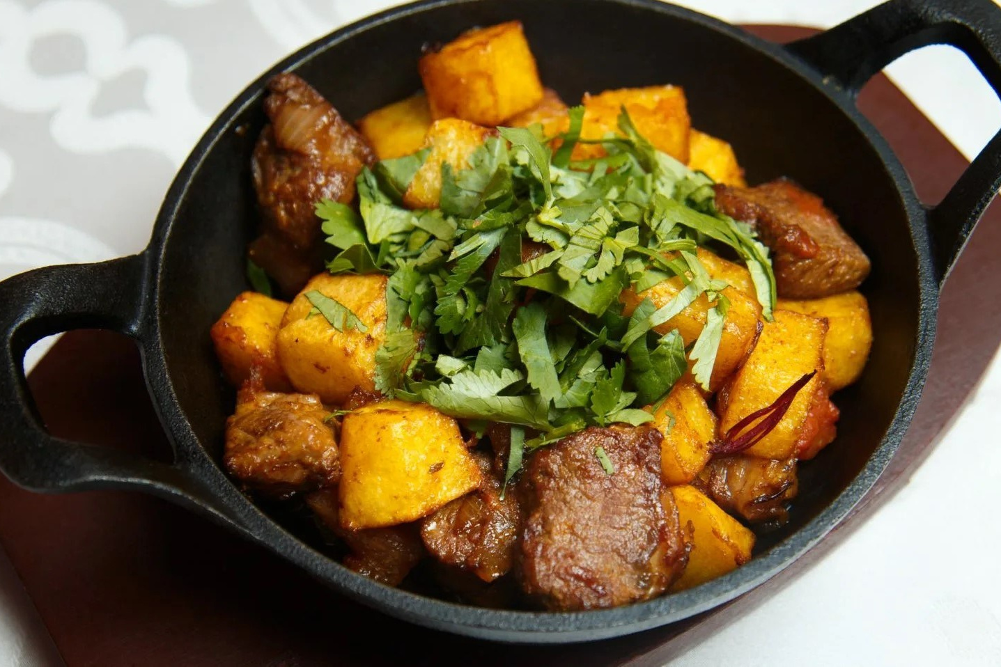 Банкетное меню. Грузинская кухня. Доставка блюд по меню. Доставка комплексных обедов